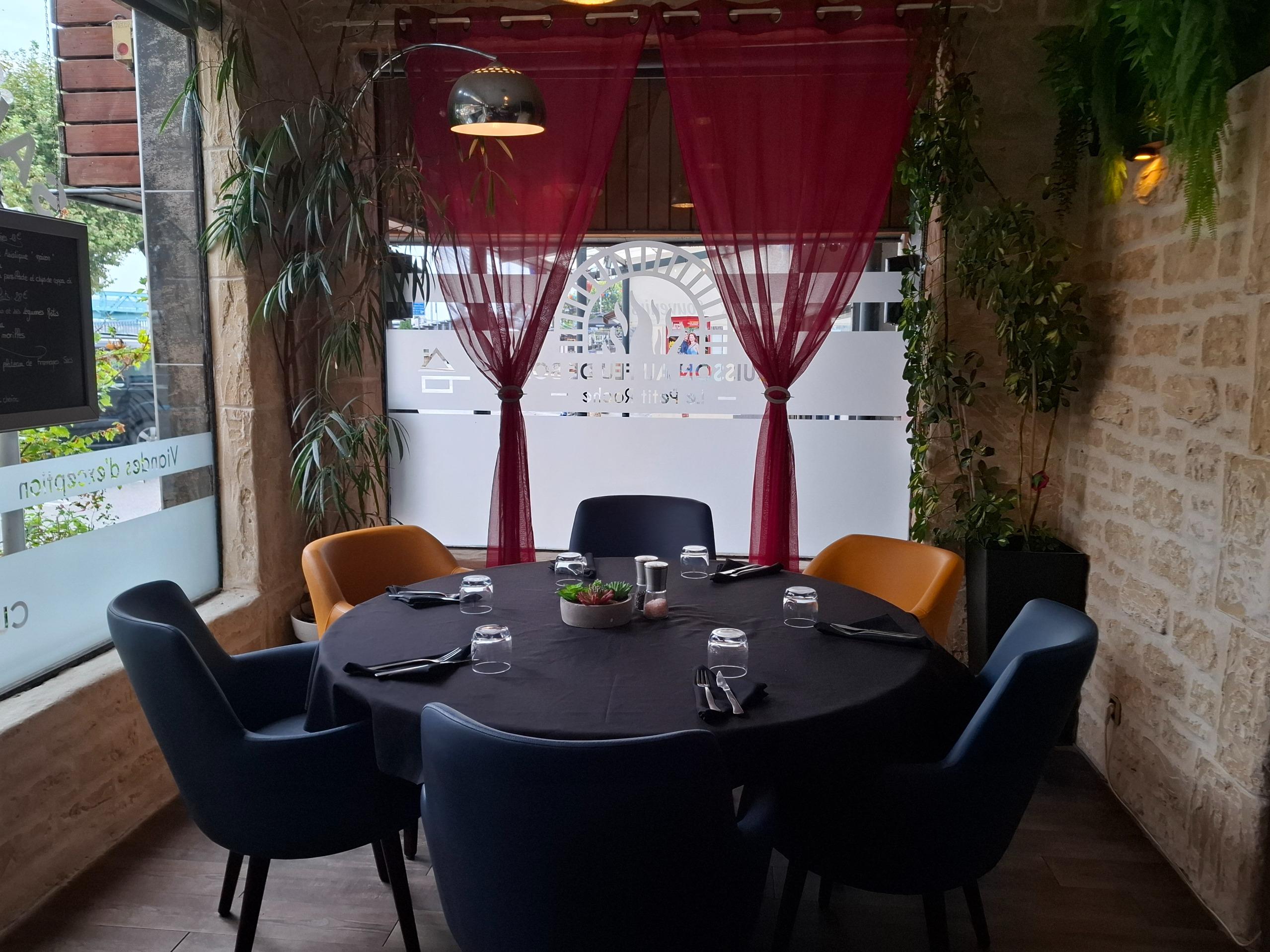 Logis Hôtel le Petit Roche