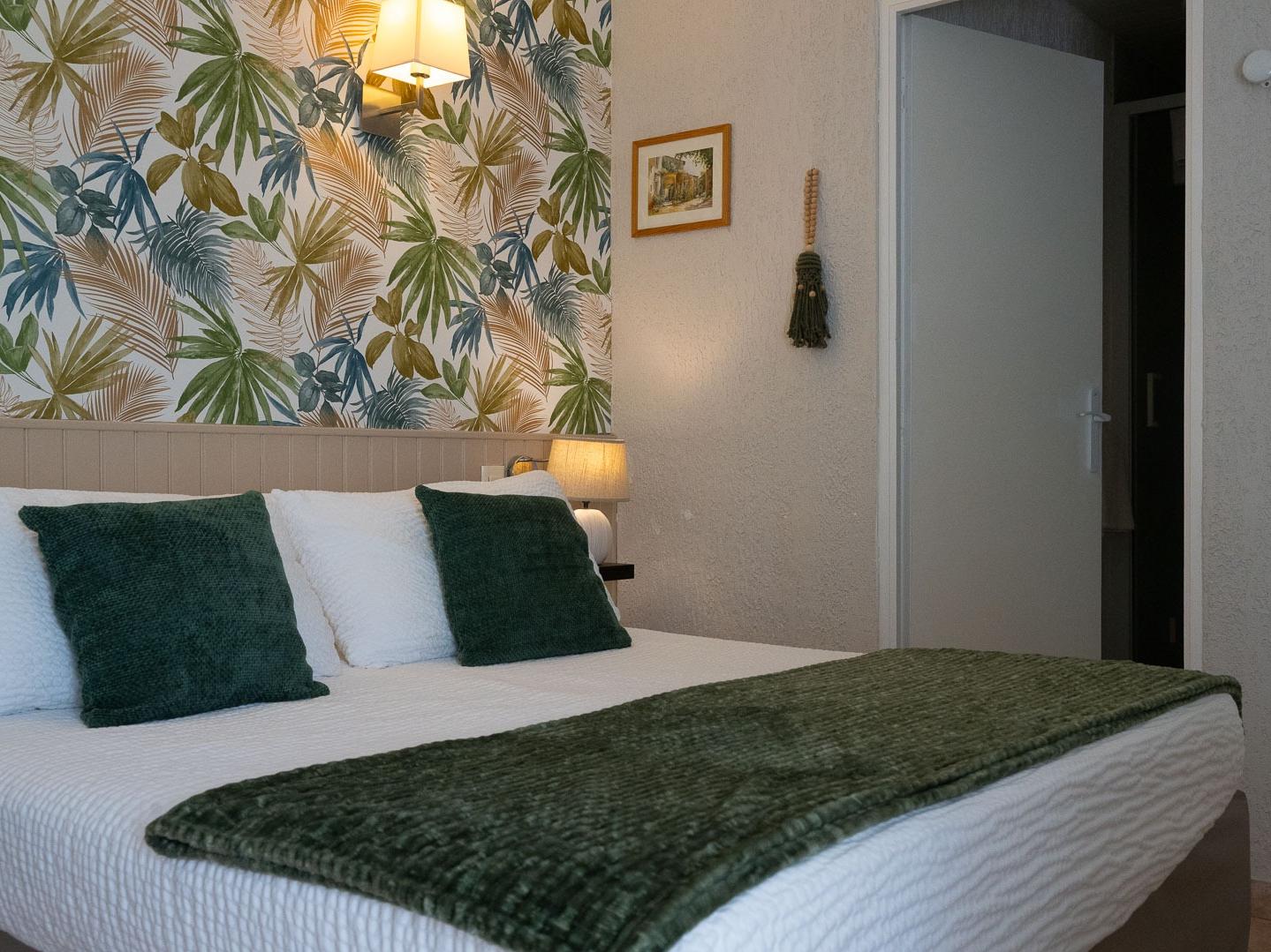 Logis Hôtel le Clos Charmant
