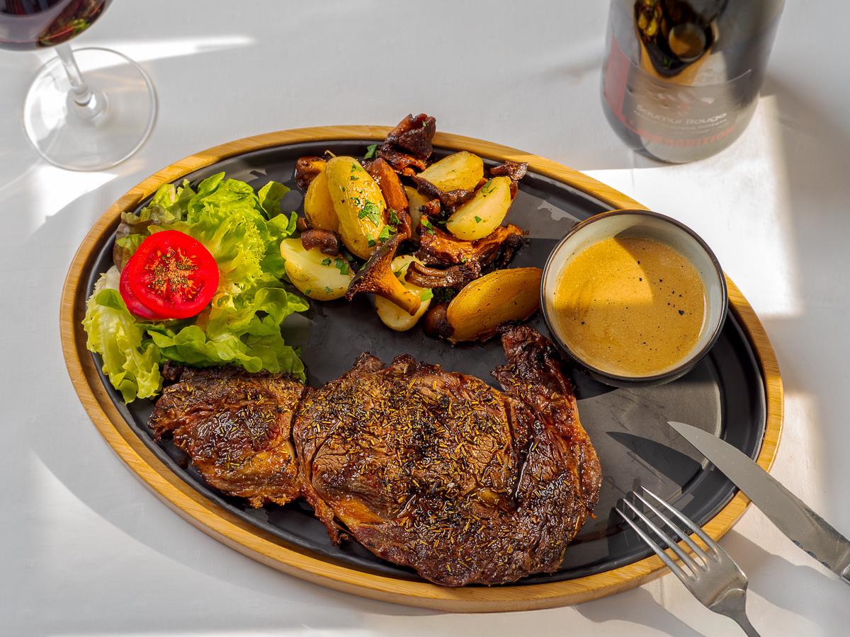 Logis Hôtel Auberge du Cheval Blanc