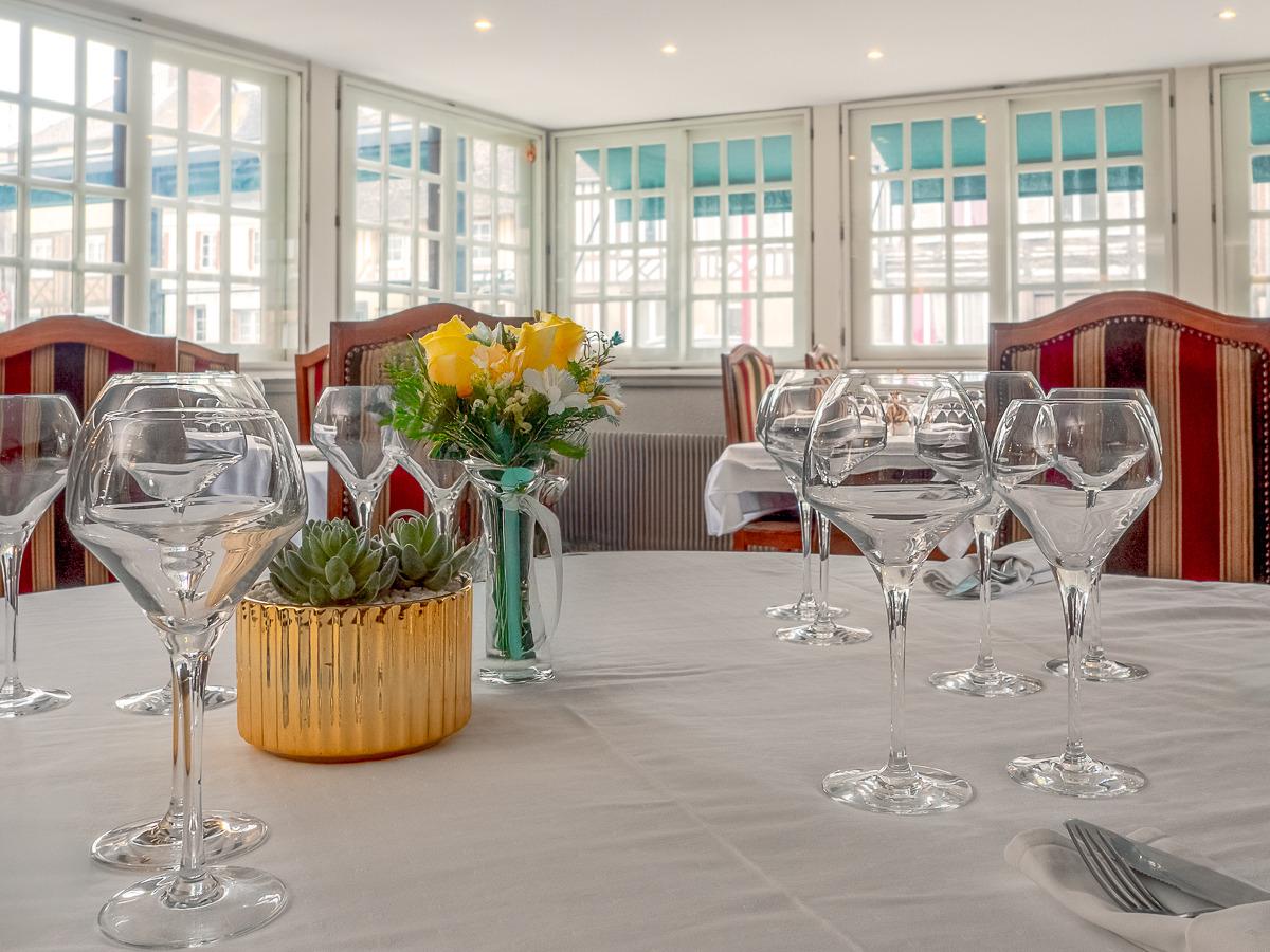 Logis Hôtel Auberge du Cheval Blanc