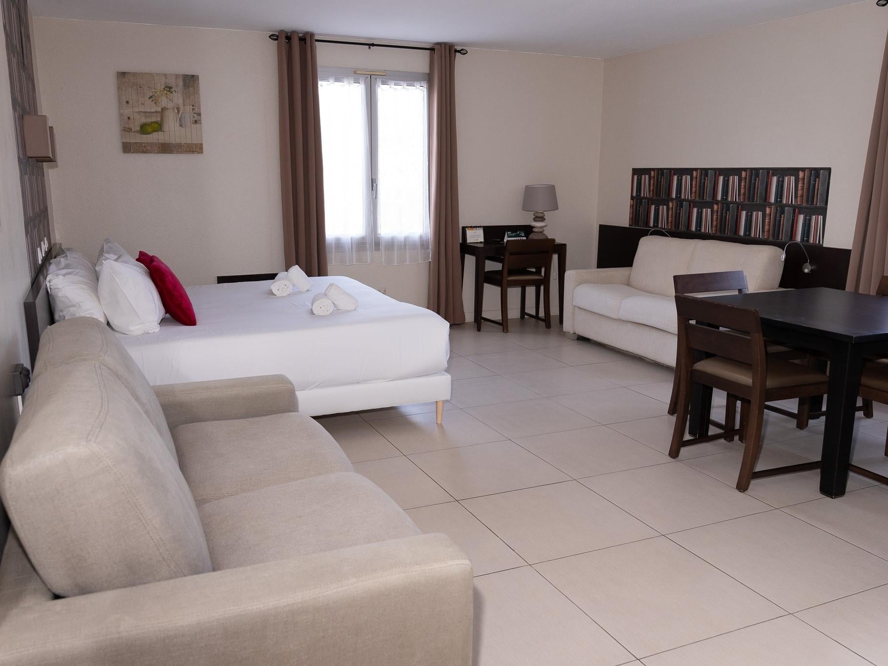 Logis Hôtel Hostellerie de l\'Abbaye