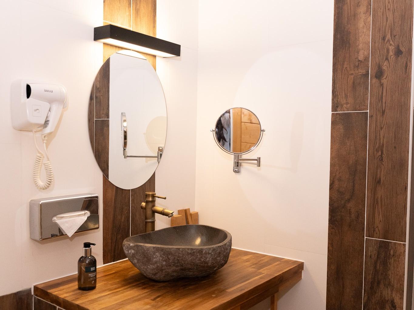 Logis Hôtel Hostellerie de l\'Abbaye