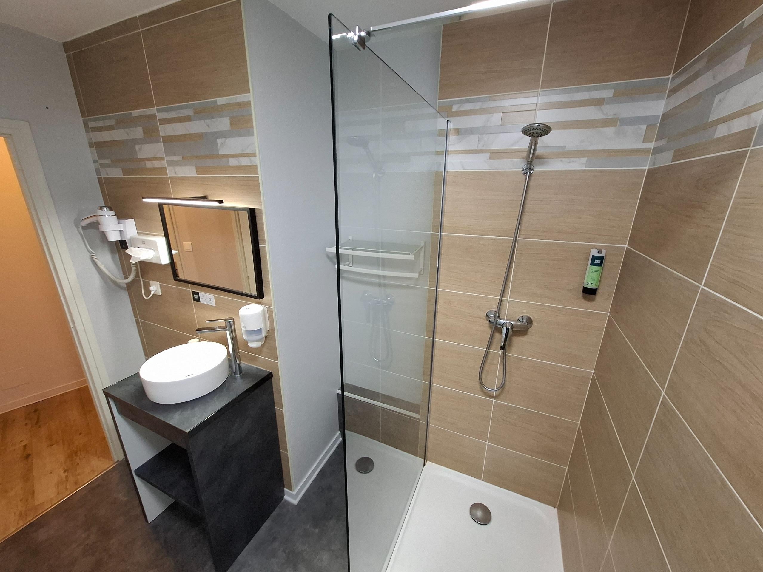 Logis Hôtel Auberge de la Bruyère