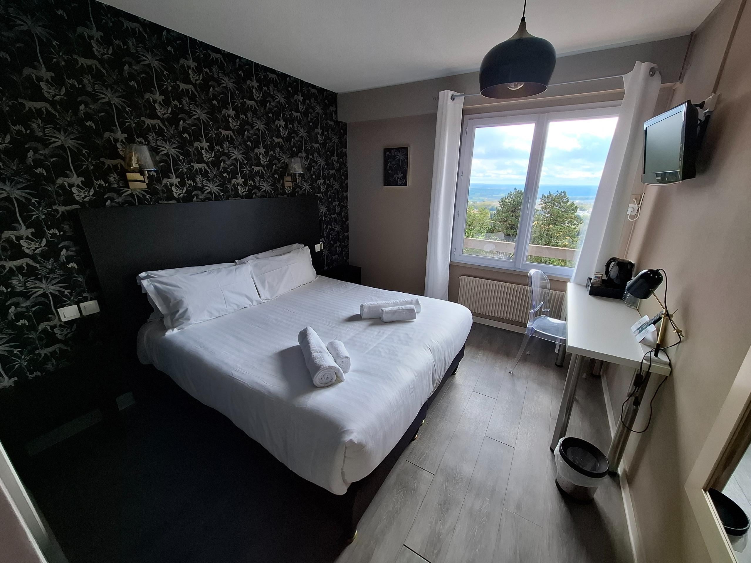 Logis Hôtel Auberge de la Bruyère