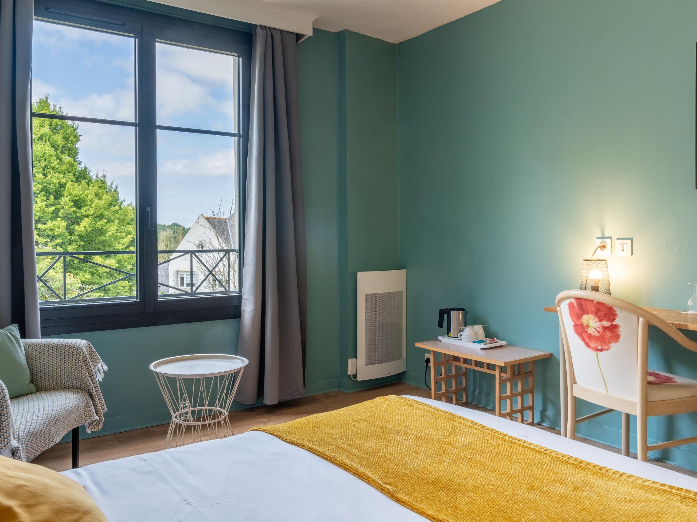 Logis Hôtel Auberge Saint Thegonnec