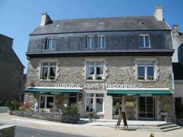 Logis Hôtel Auberge Saint Thegonnec