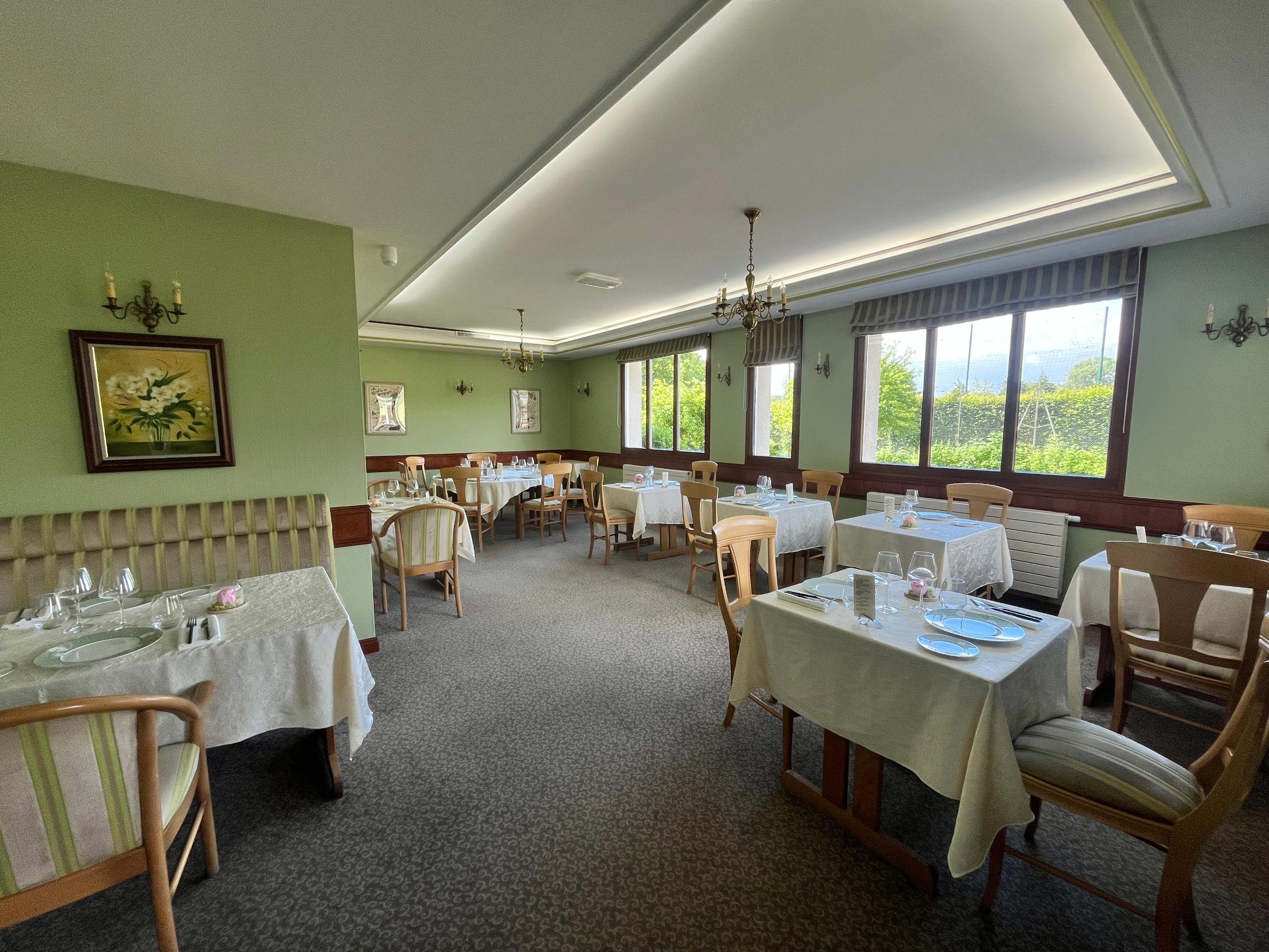 Logis Hôtel la Villa des Houx