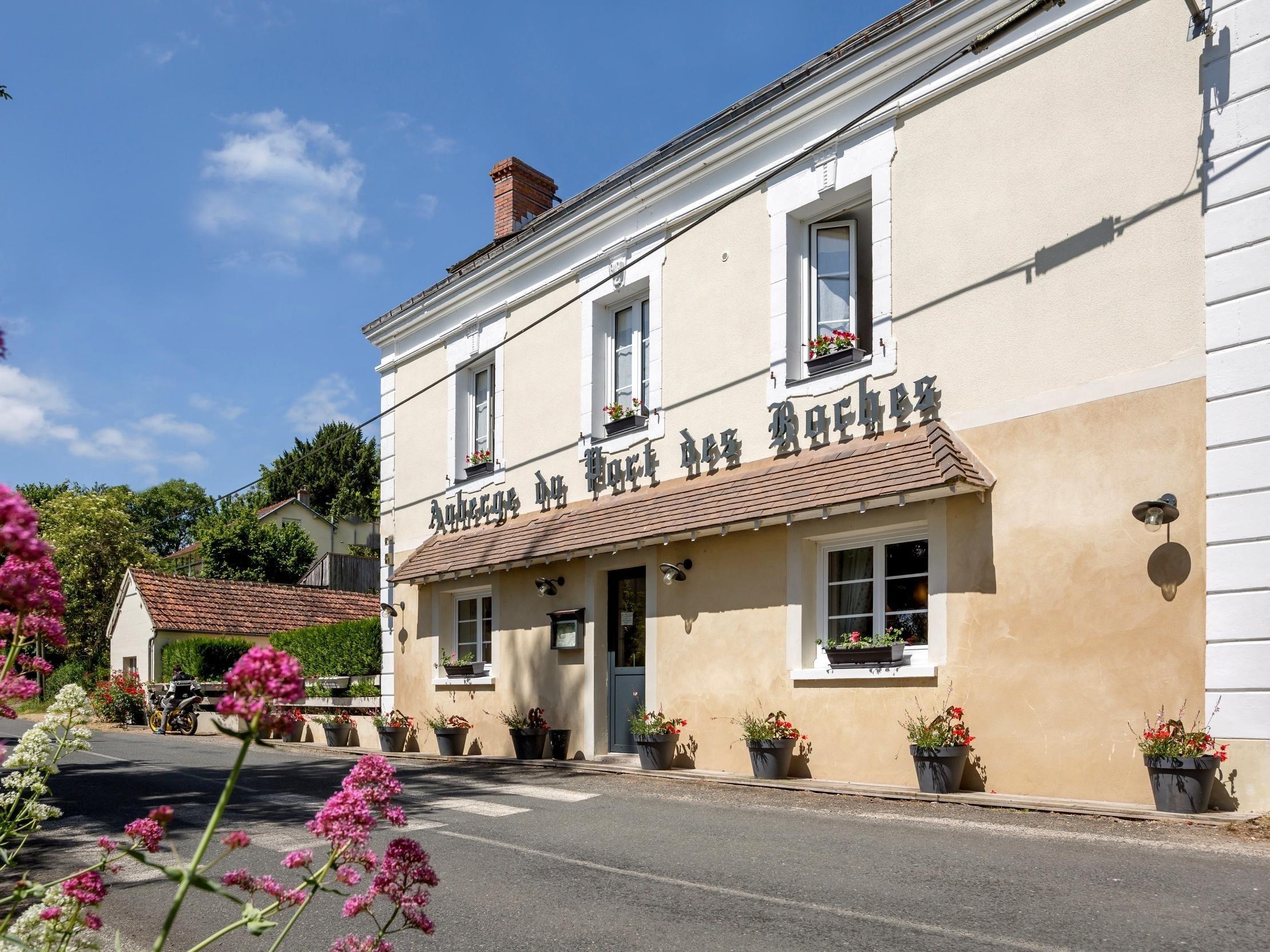 Logis Auberge du Port des Roches