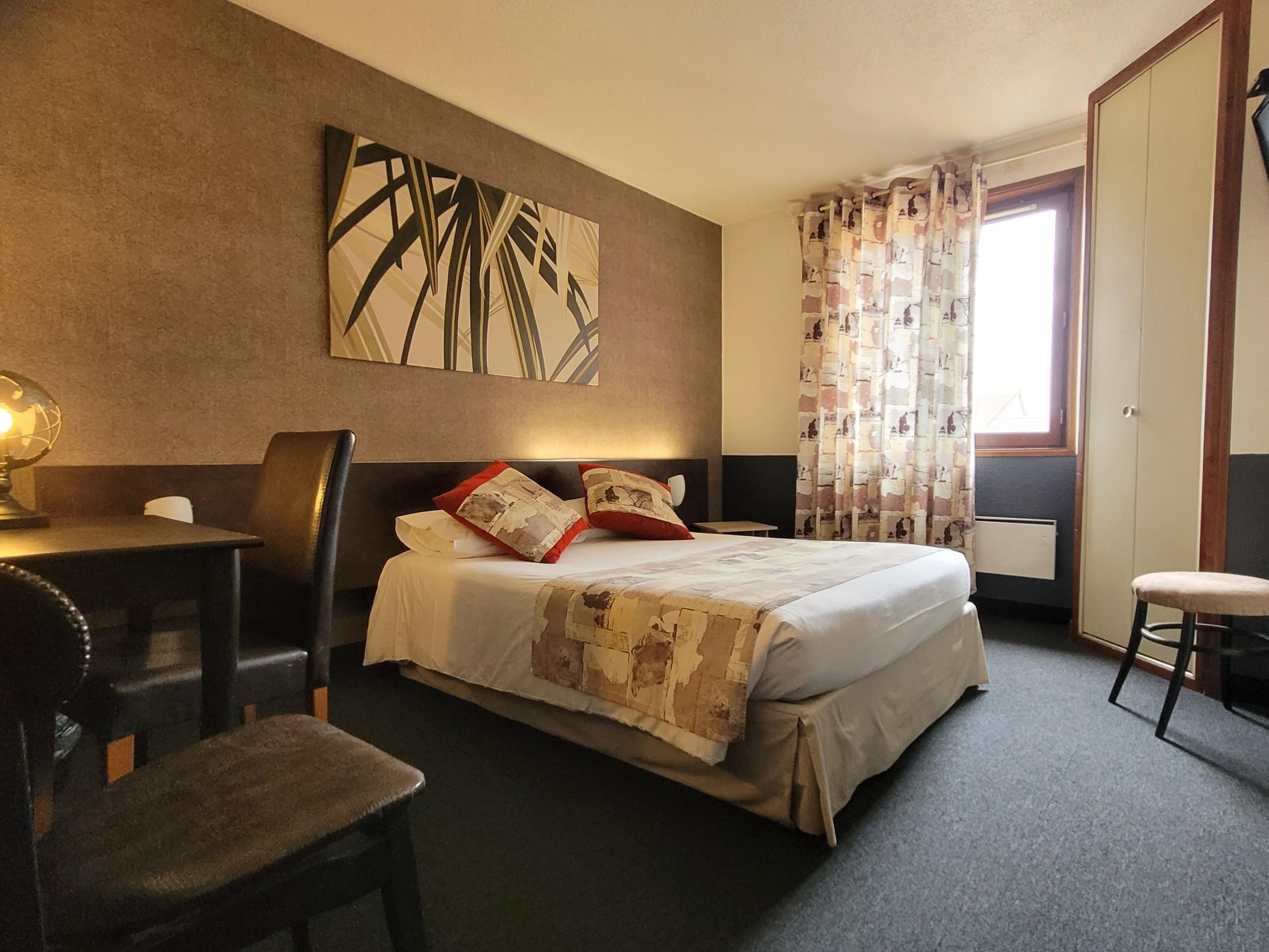 Logis Hôtel le Merle Blanc