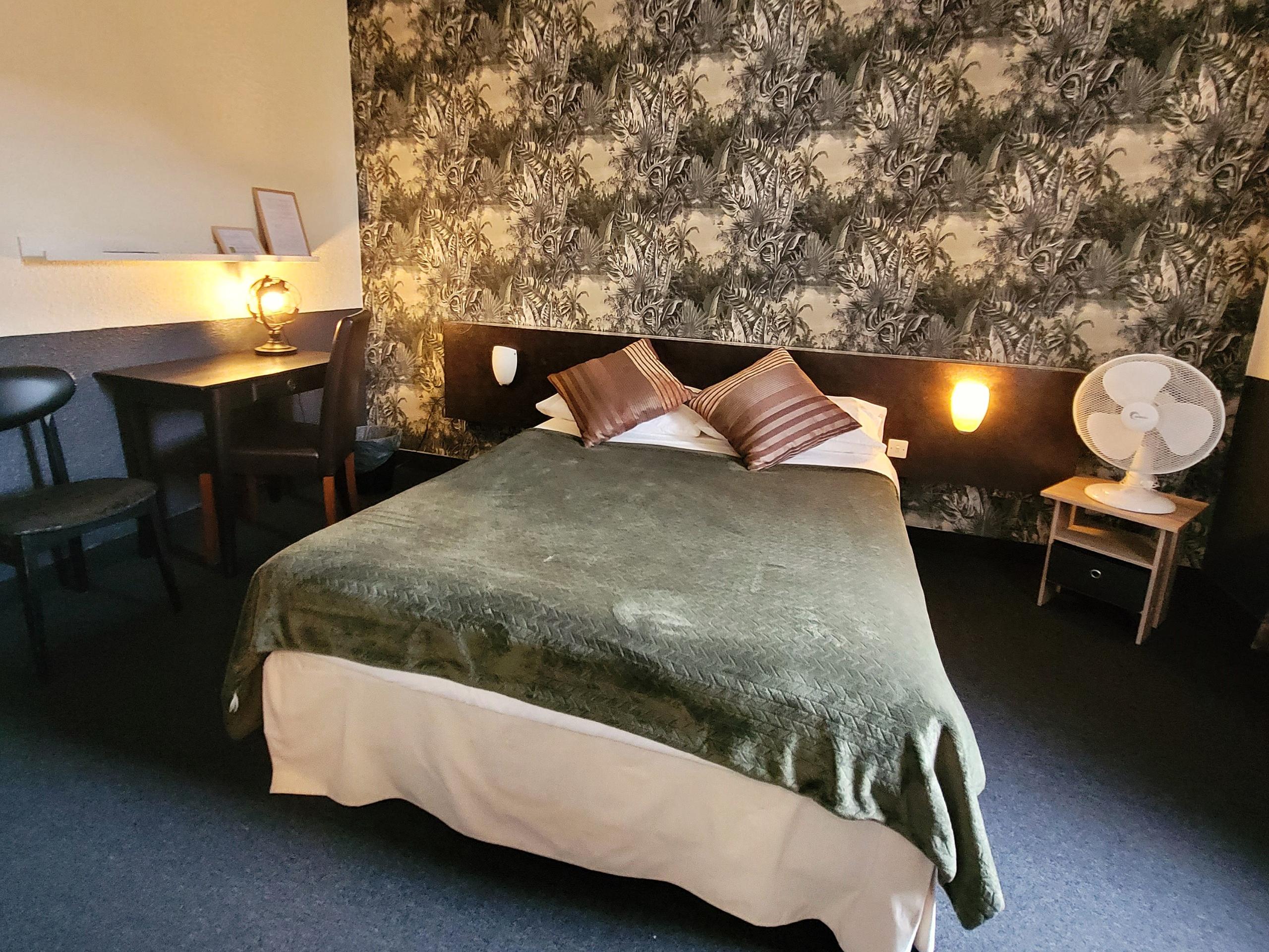Logis Hôtel le Merle Blanc