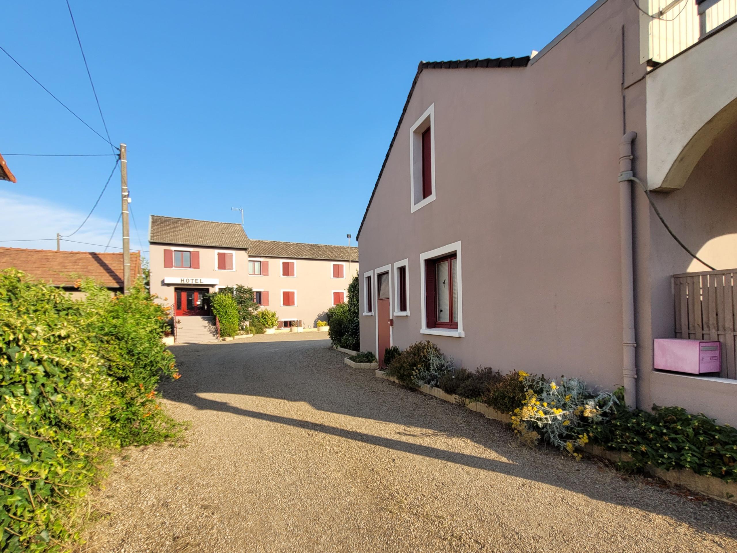 Logis Hôtel le Merle Blanc