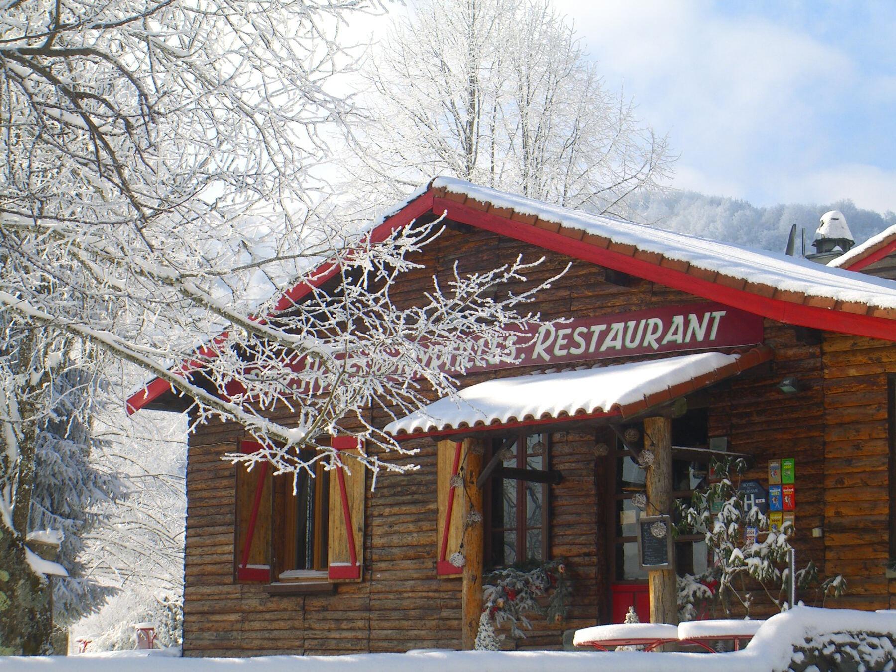 Auberge Les Myrtilles Col Des Marrous Le Bosc Logis Auberge les Myrtilles, Hôtel Logis LE BOSC, séjour Midi Pyrénées