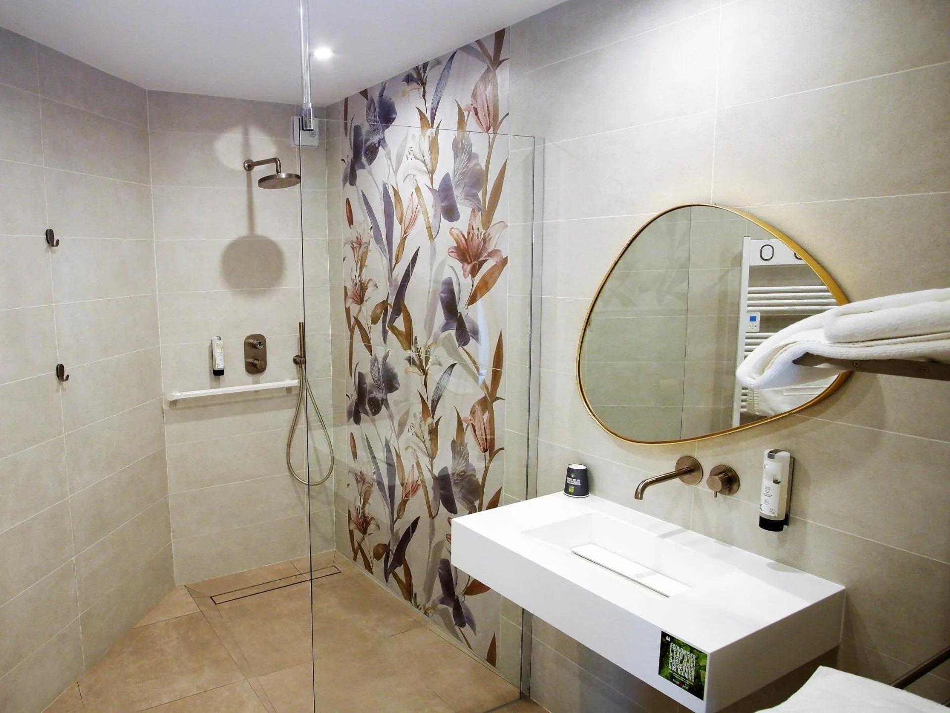 Logis Hôtel l\'Enclos des Lauriers Roses Rest. l\'Enclos des Saveurs