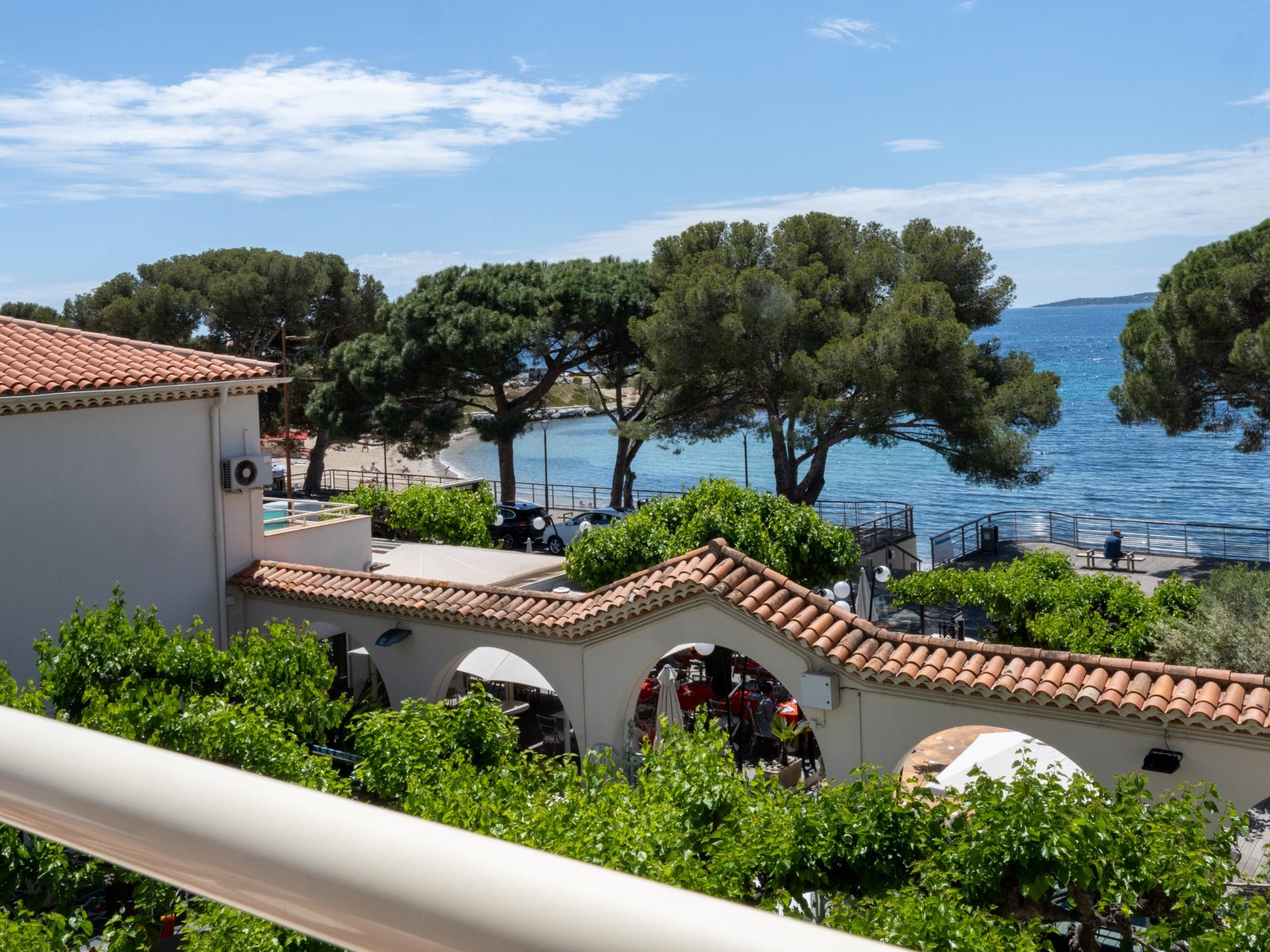 Logis Hôtel le Provençal Rest. les Mûriers