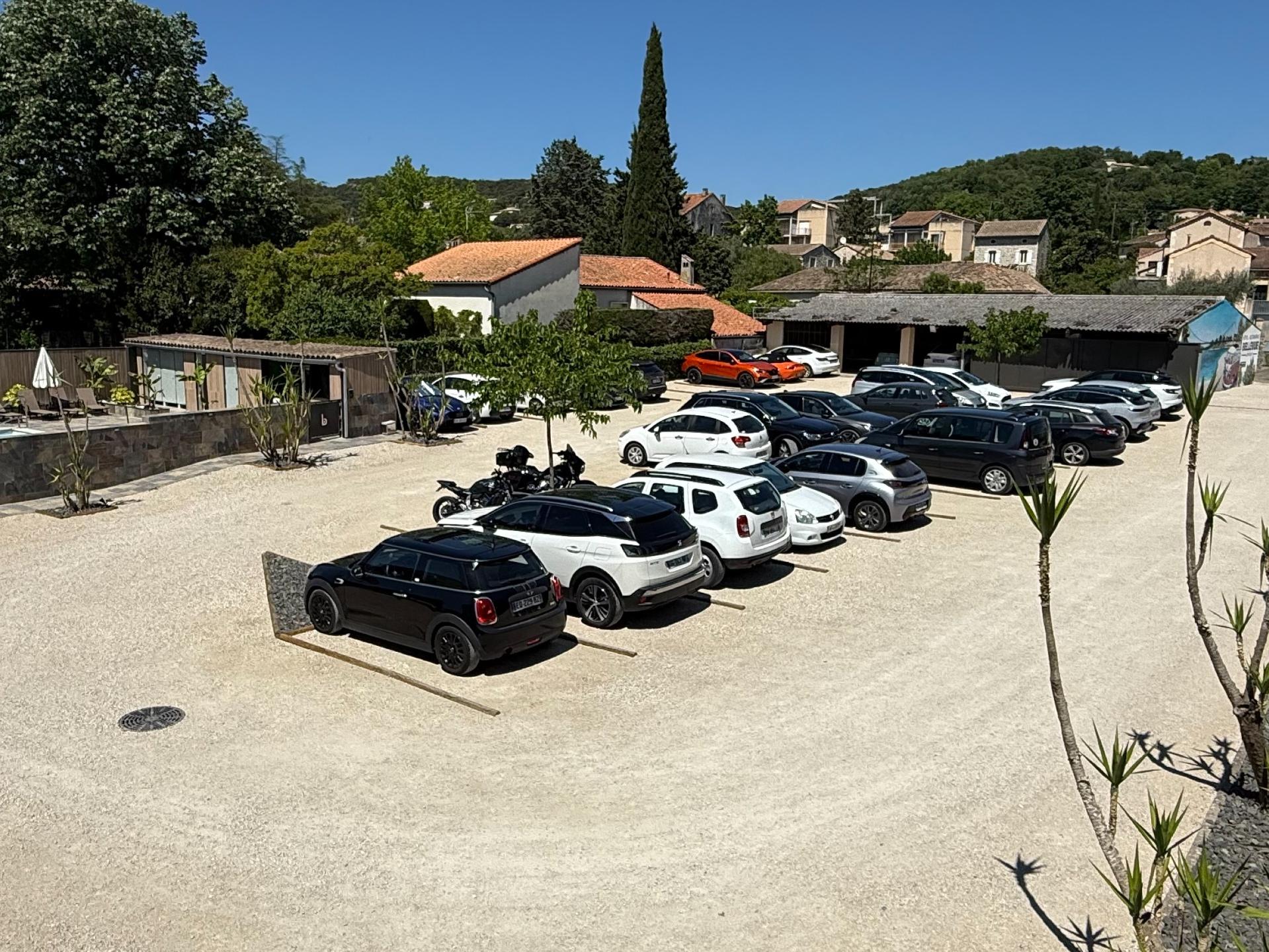 Logis Hôtel Bellevue