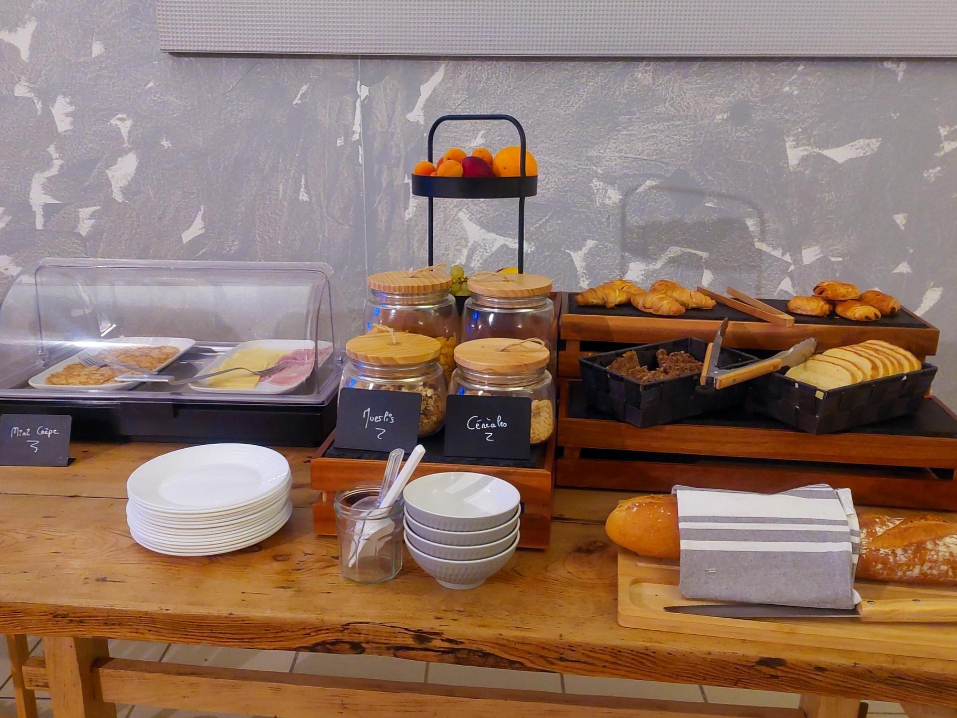 Logis Hôtel le Clos Saint-Loup