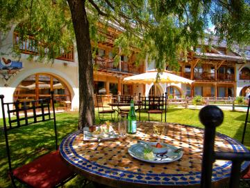 Logis Hôtel la Ferme de l'Izoard & Spa