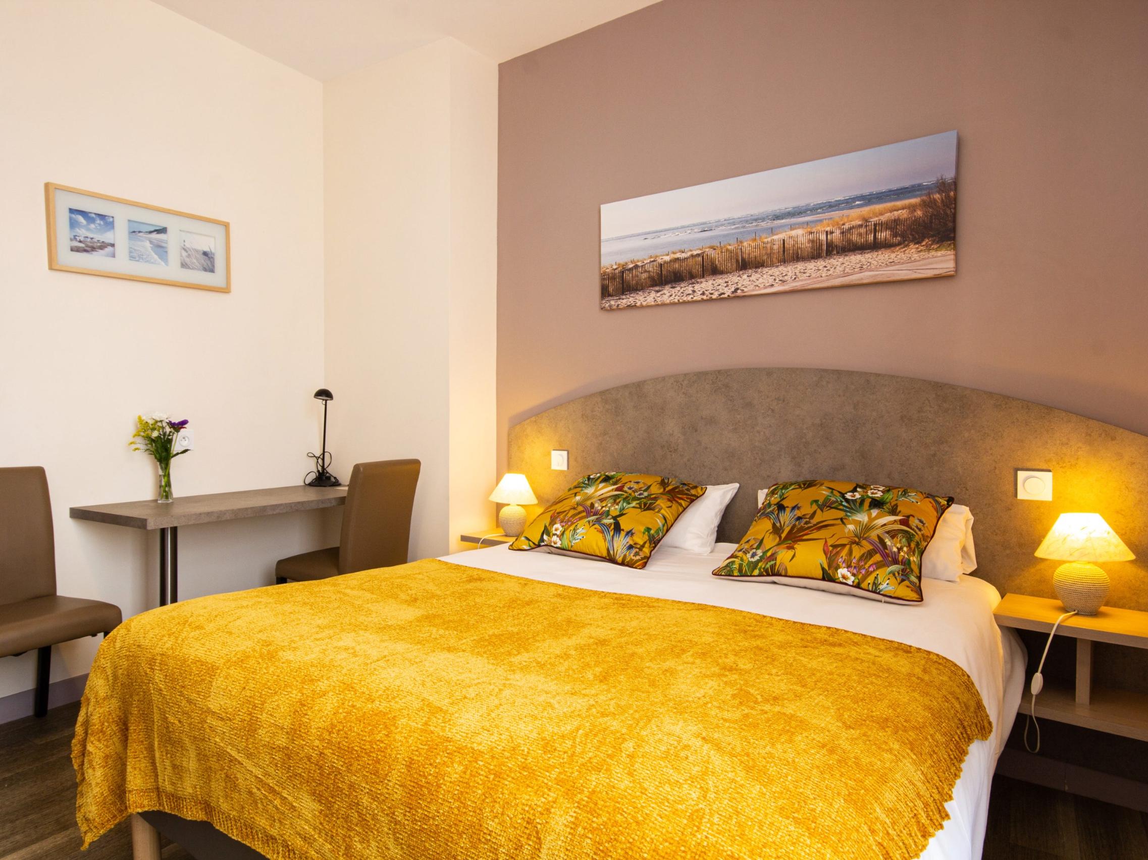 Cit\'Hotel le Commerce