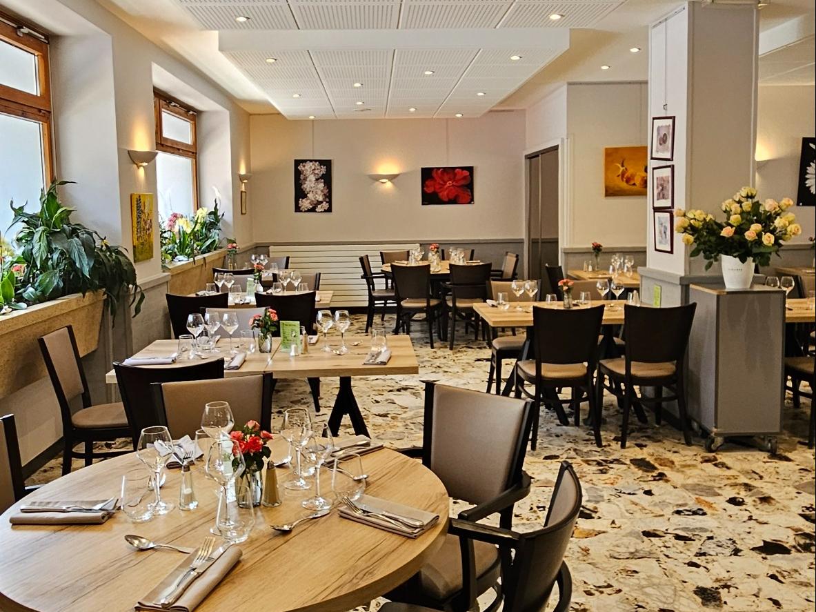 Logis Hôtel les Cèdres