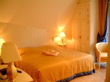 Logis Hôtel Au Cheval Blanc