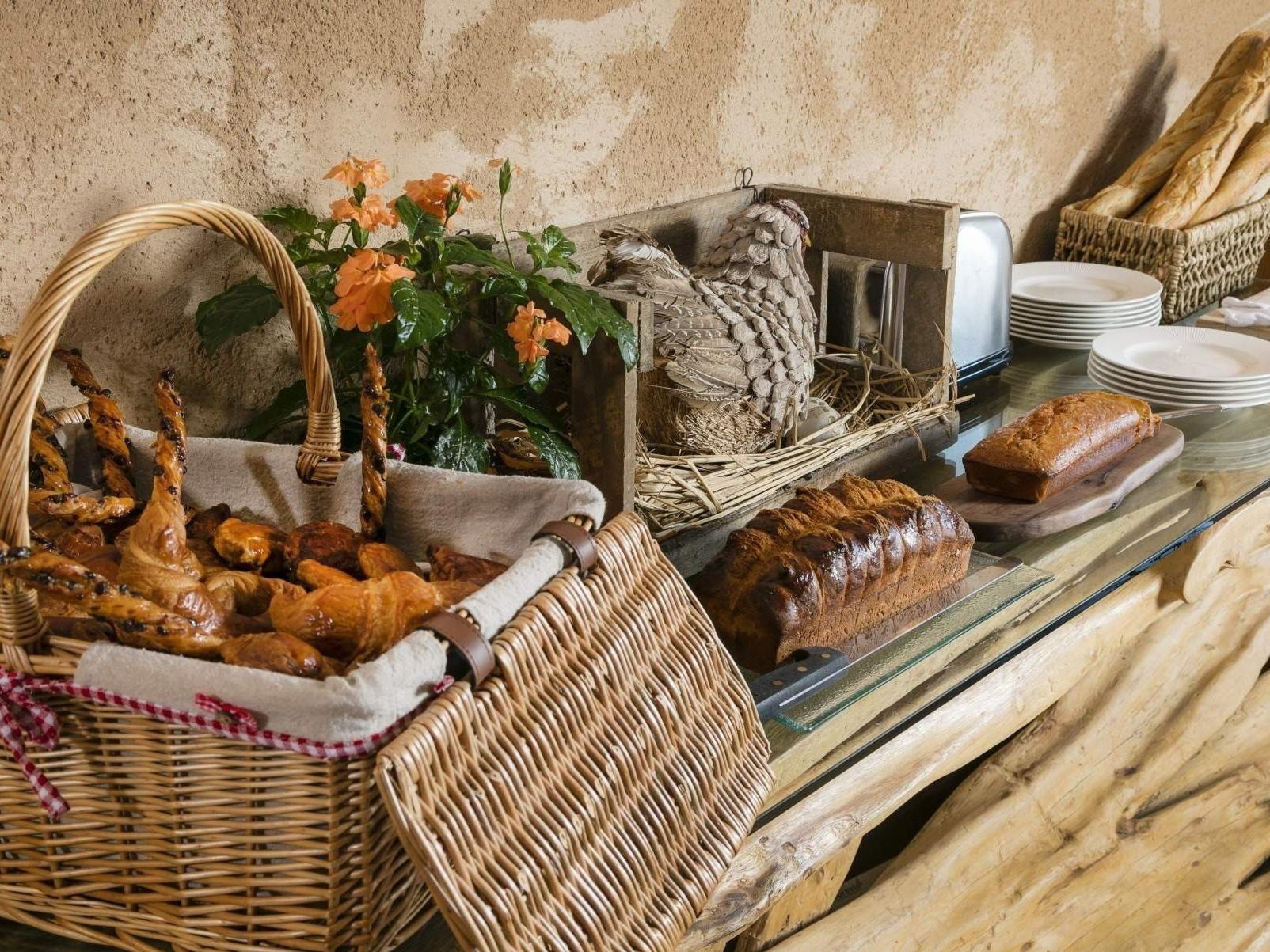 Auberge du Vieux Puits, Singuliers Hôtel