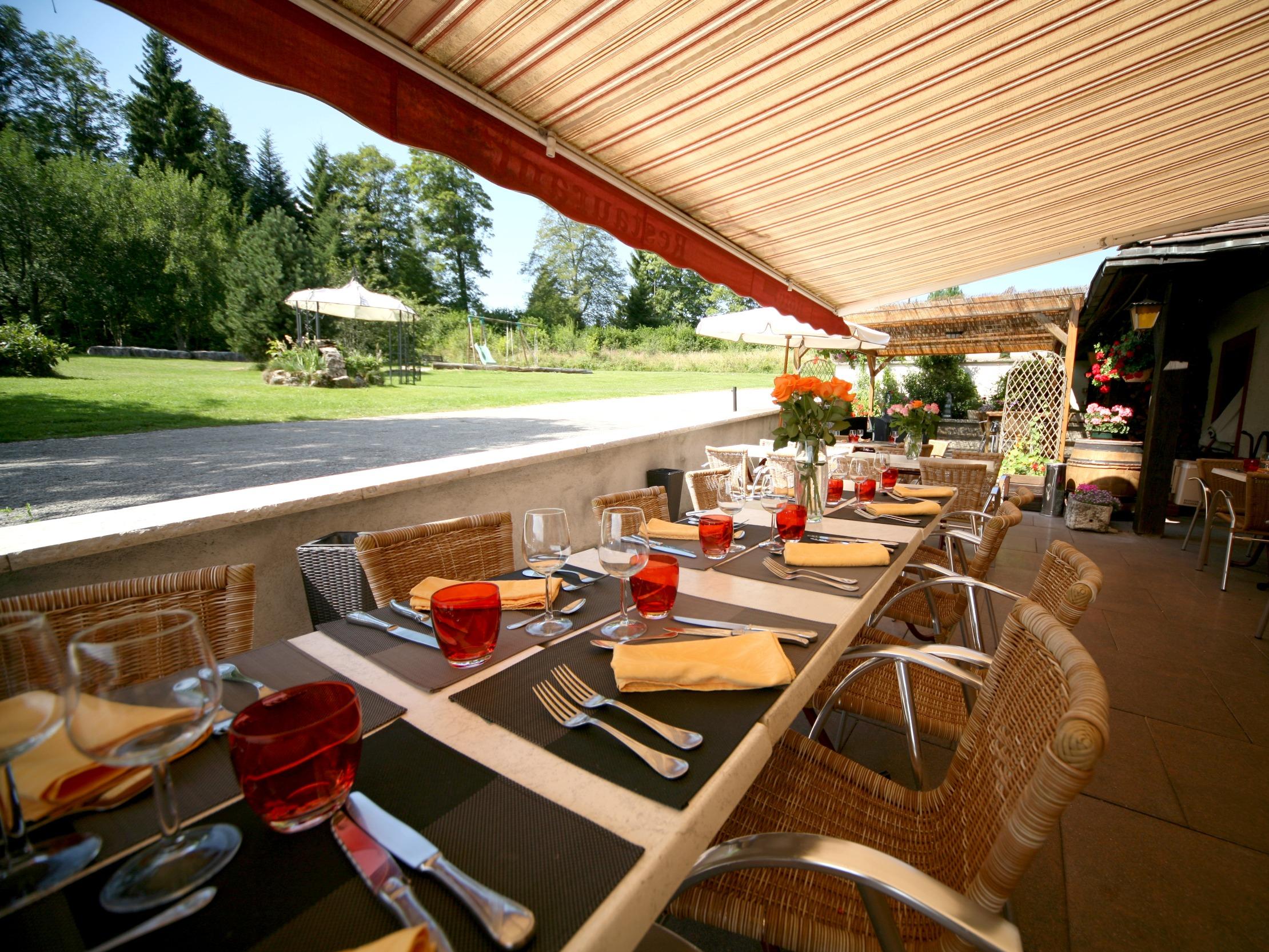 Hôtel Restaurant Au Bois De La Biche