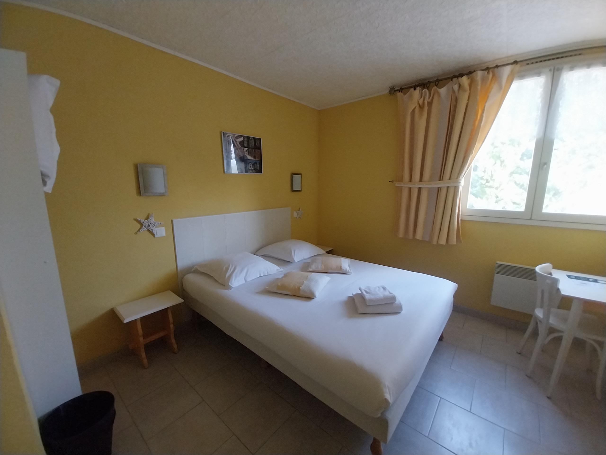 Logis Hôtel Auberge de la Plaine