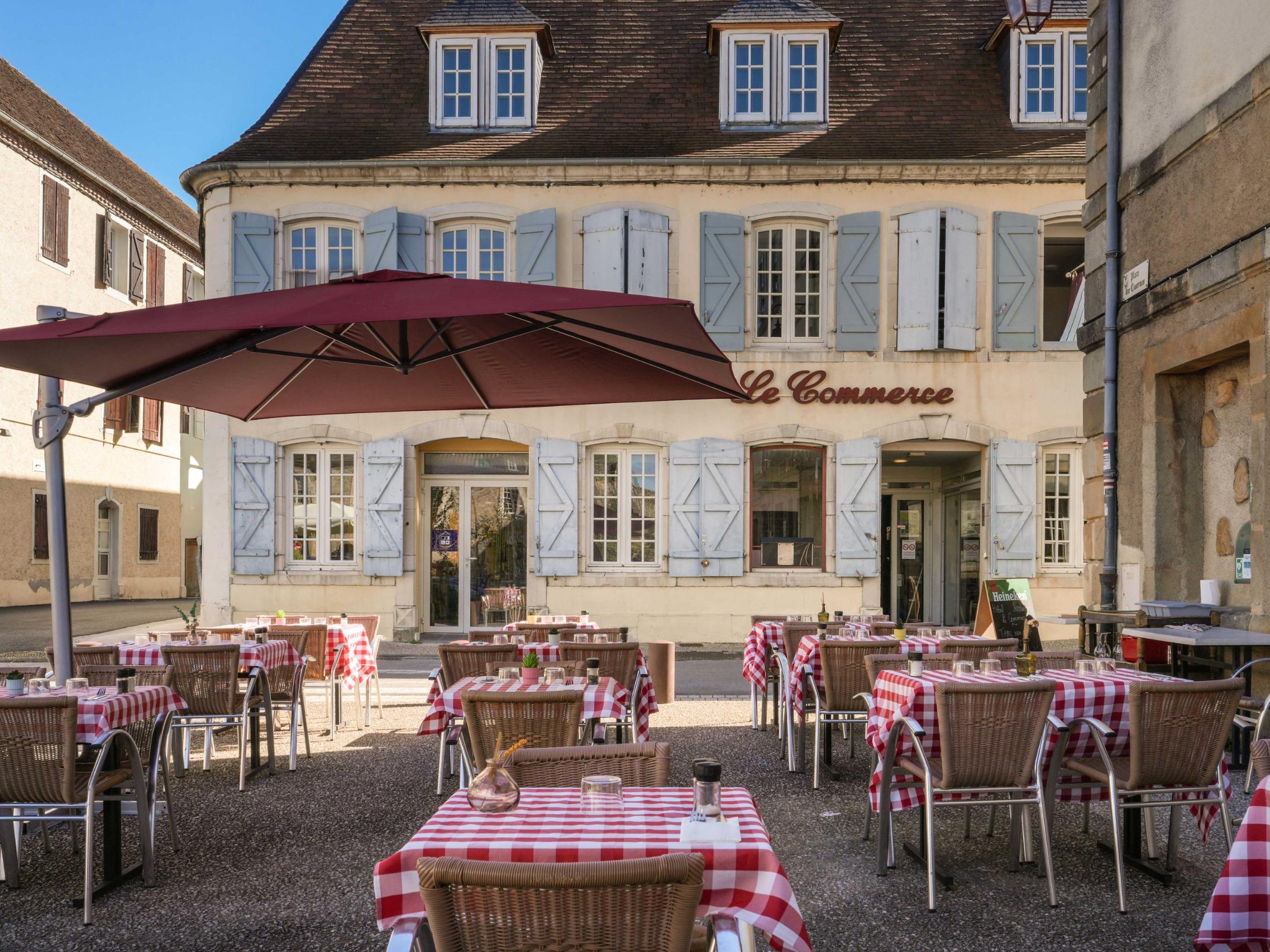 Logis Hôtel le Commerce