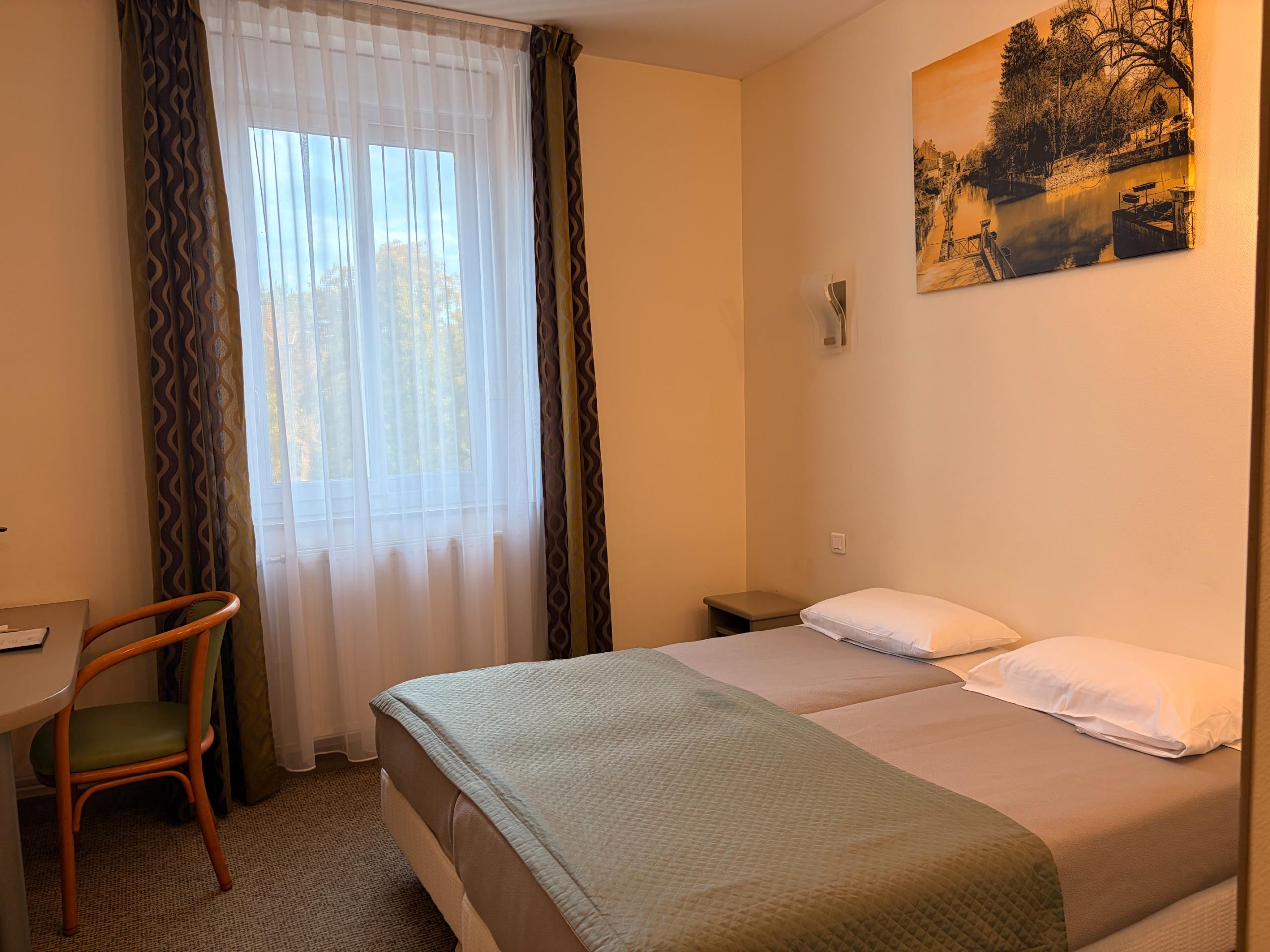 Cit\'Hotel de la Cloche