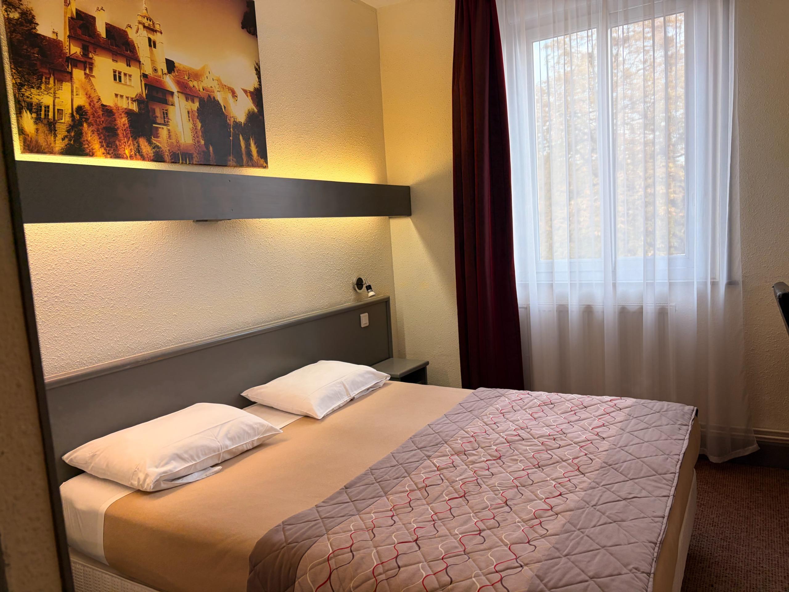 Cit\'Hotel de la Cloche
