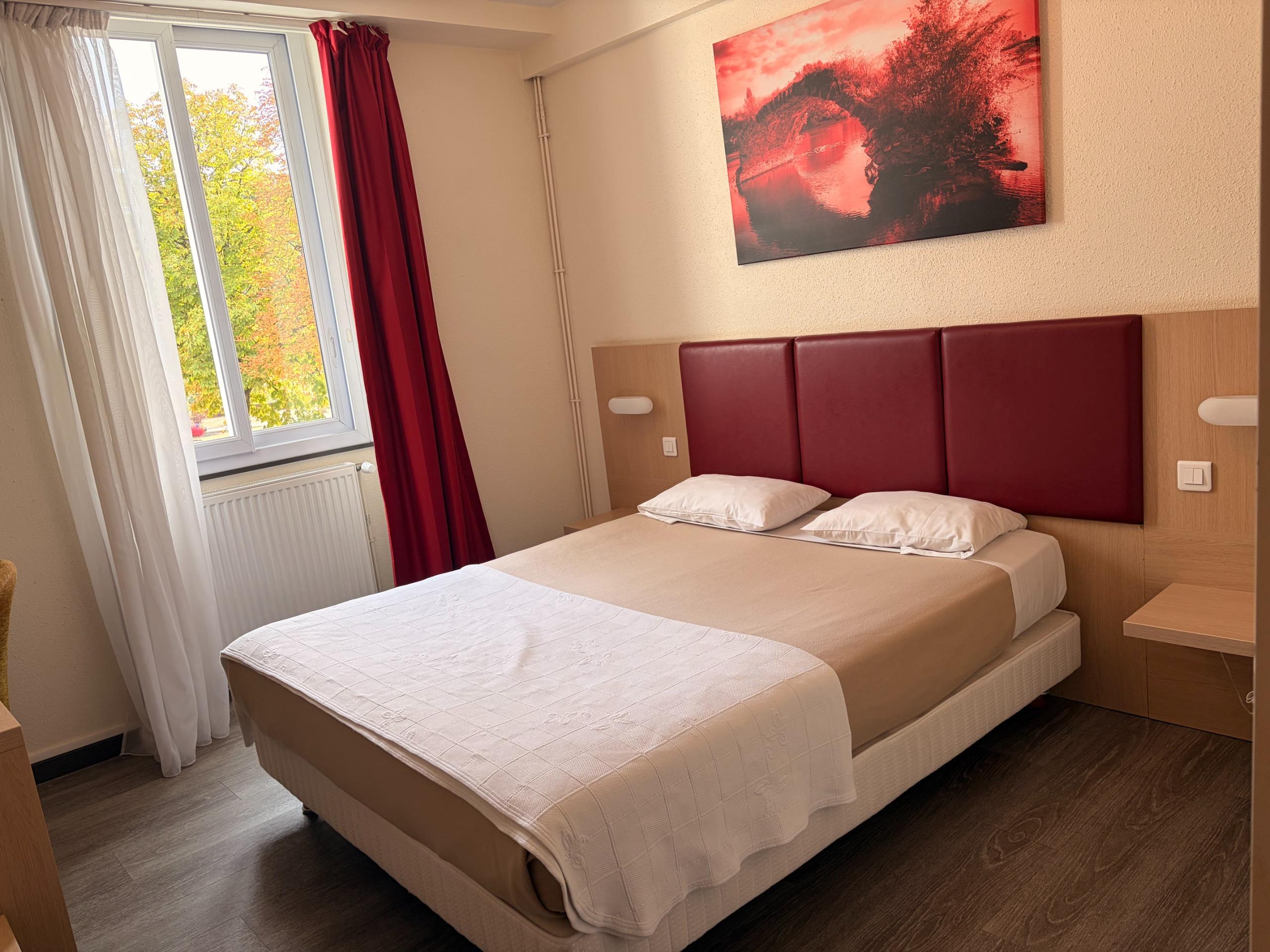 Cit\'Hotel de la Cloche