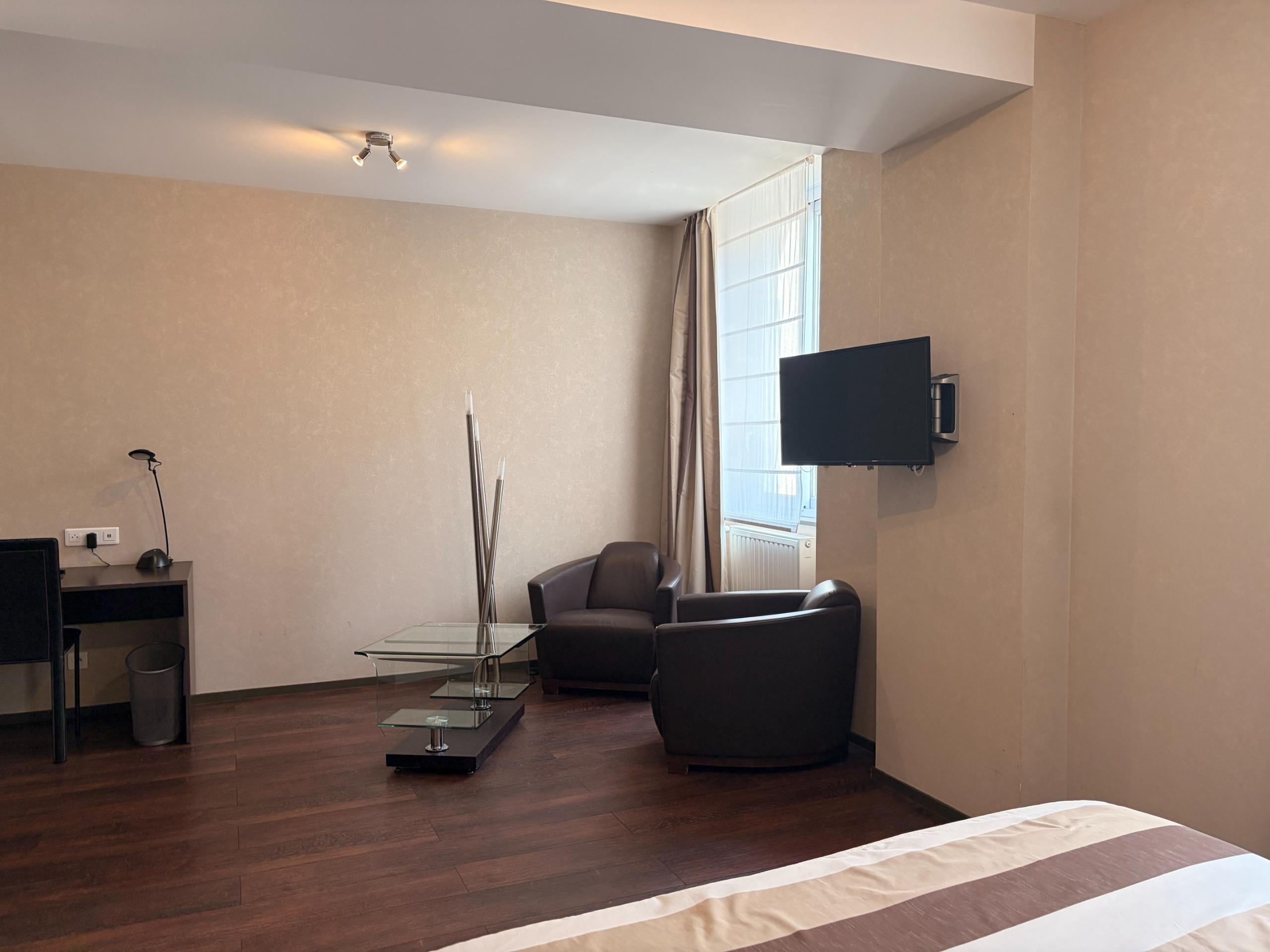 Cit\'Hotel de la Cloche