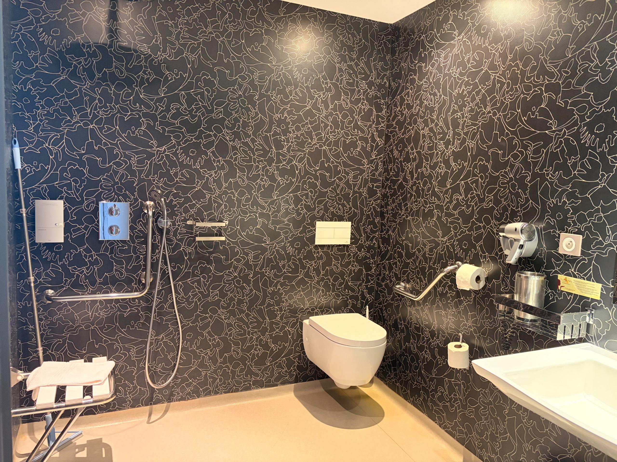 Cit\'Hotel de la Cloche