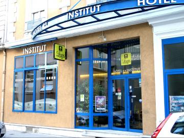 Logis Institut Hôtel - la-ferme-du-bois-barbu-restaurant-villard-de-lans-795876