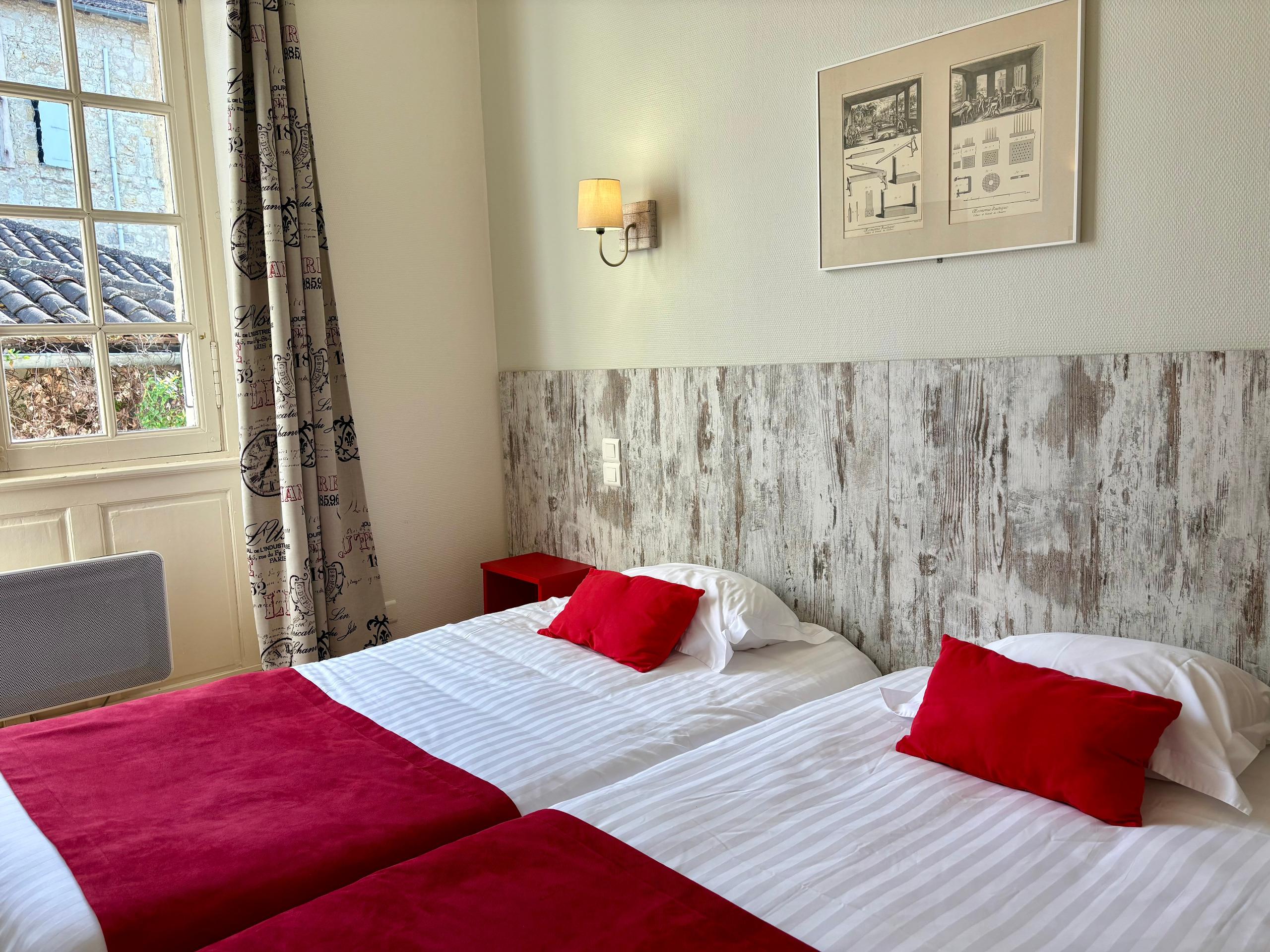 Logis Hôtel de Bastard