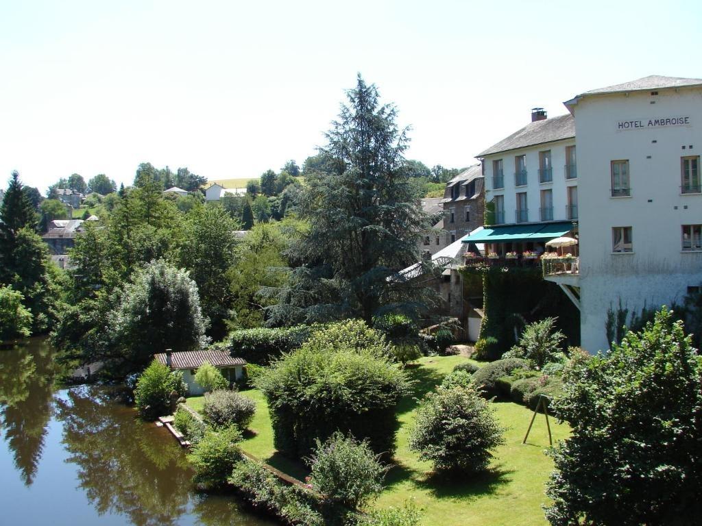 Logis Hôtel Ambroise