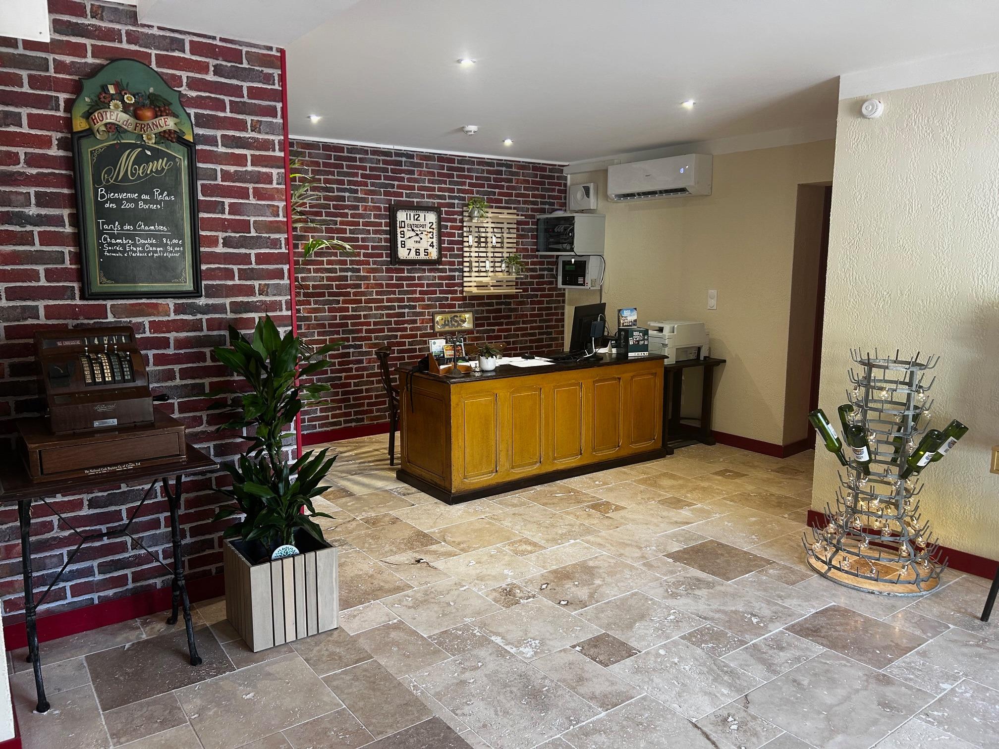 Logis Hôtel 200 Bornes