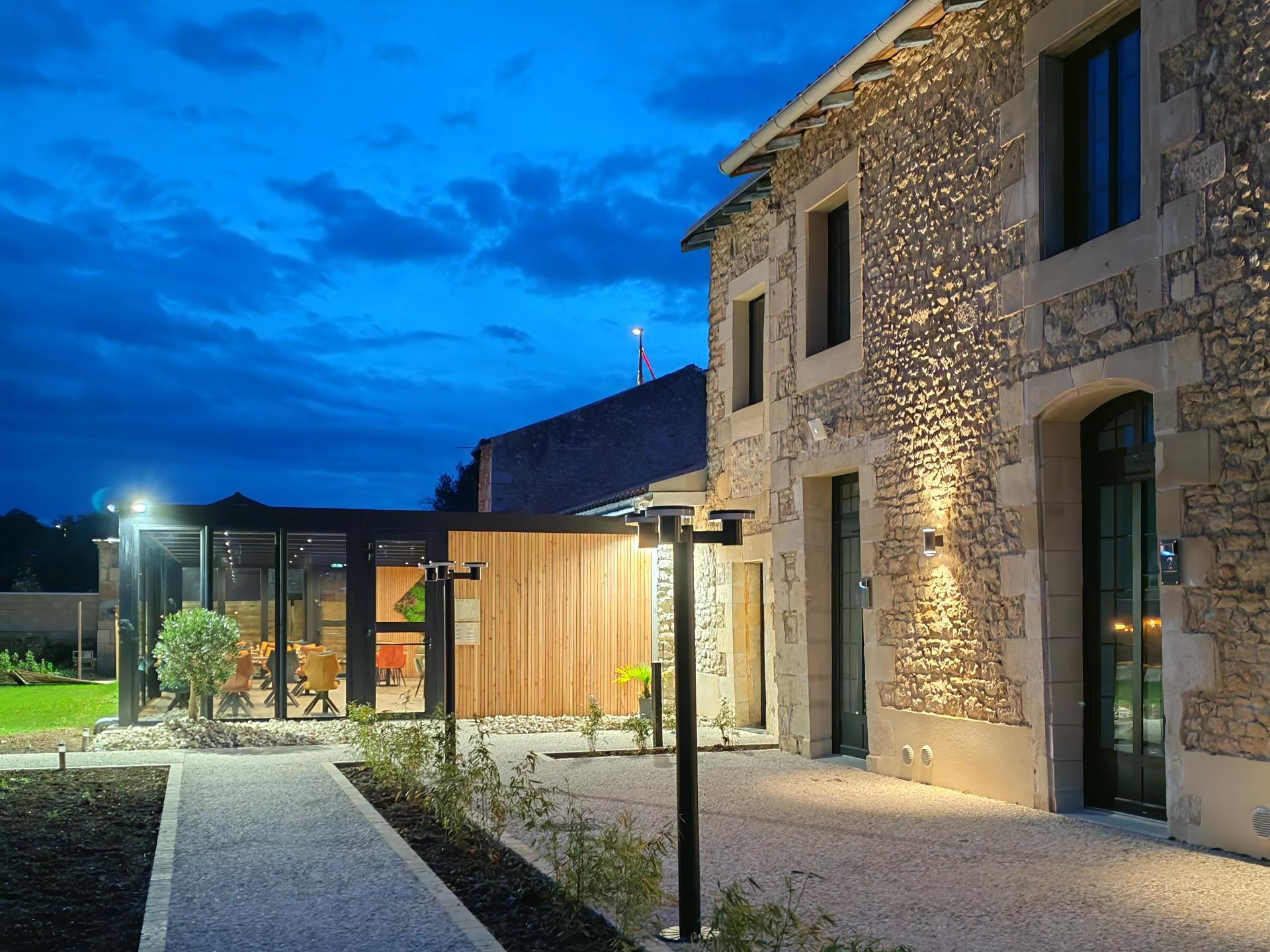 Logis Hôtel Domaine du Vieux Porche