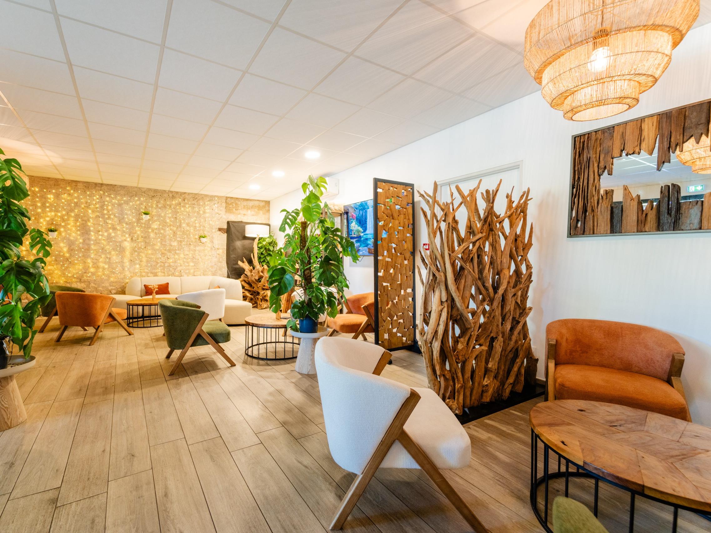 Logis Hôtel Domaine du Vieux Porche