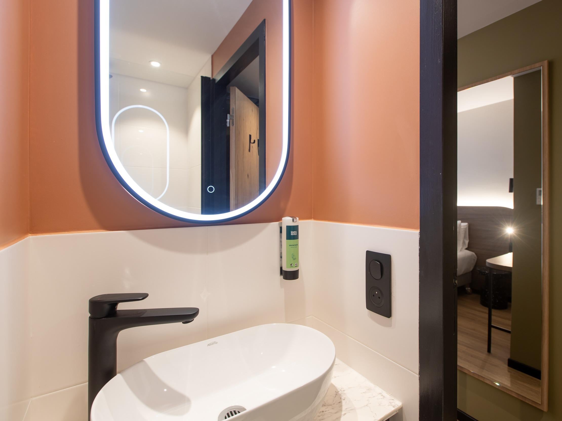 Logis Hôtel de Port d'Alon