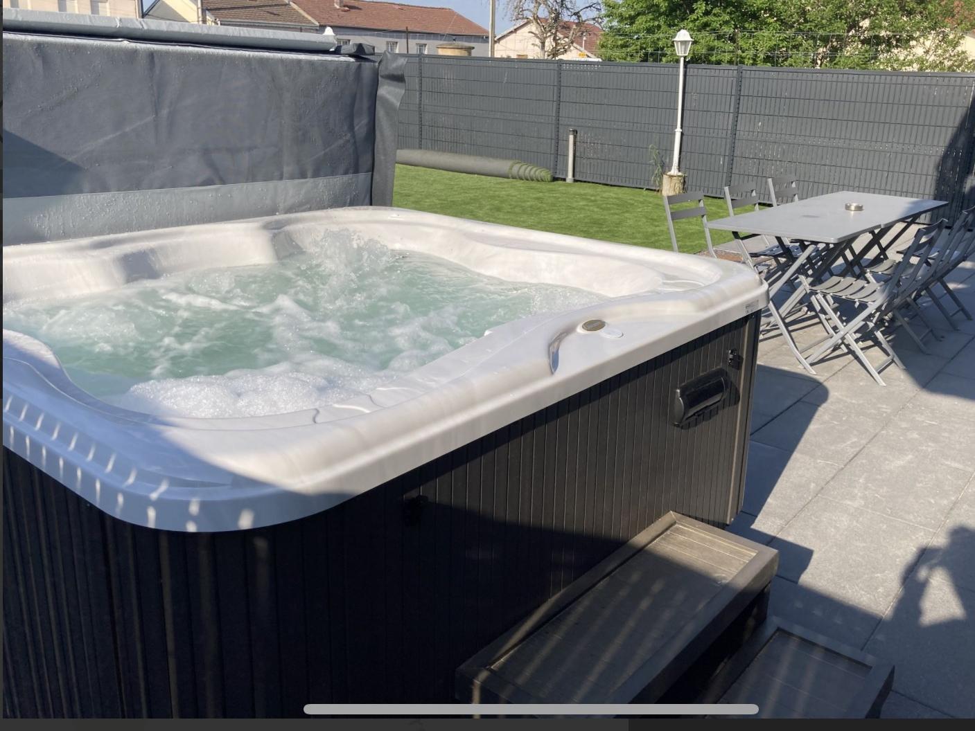 Logis Hôtel Blue Garden