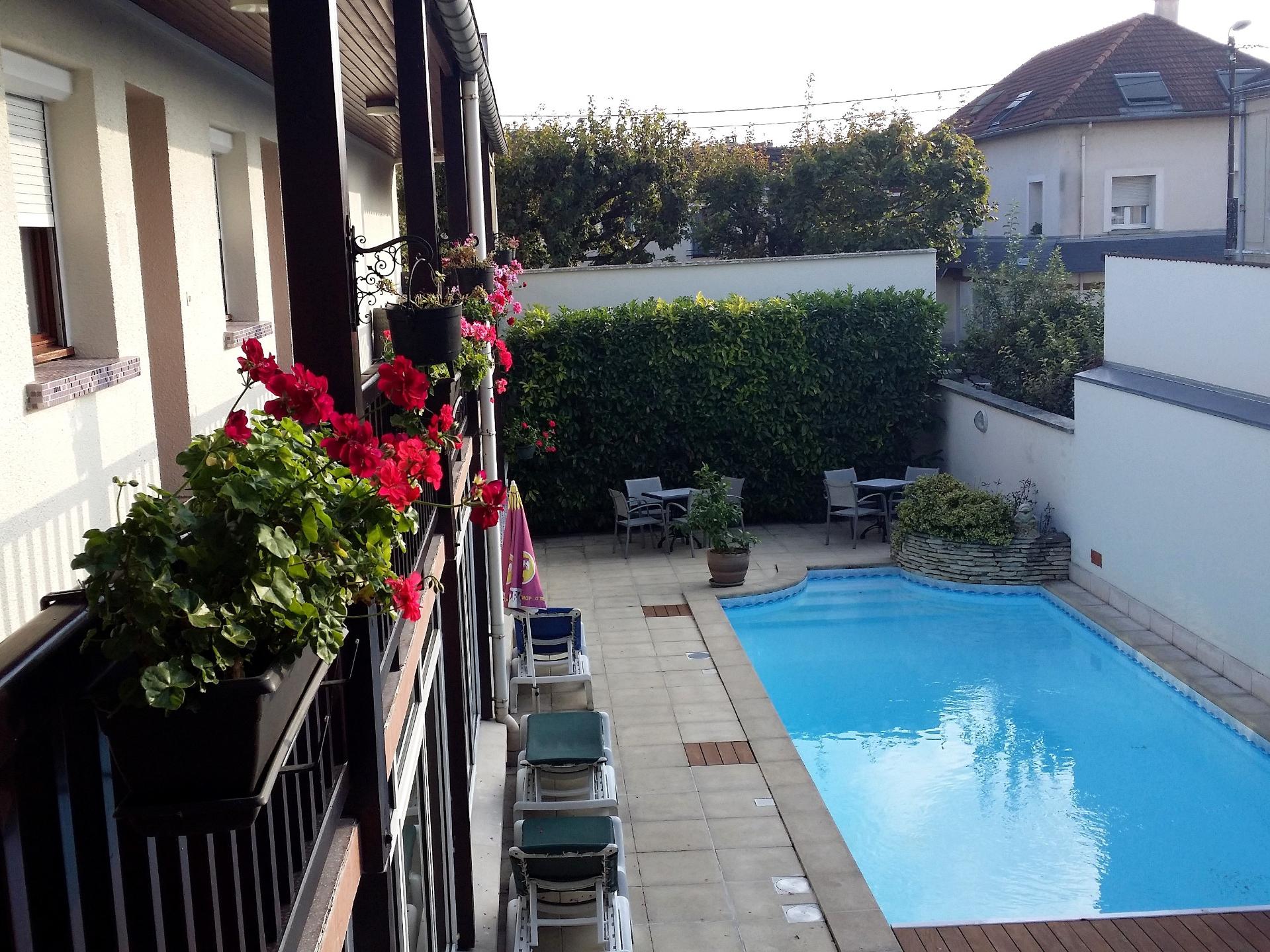 Logis Hôtel Au Tambour