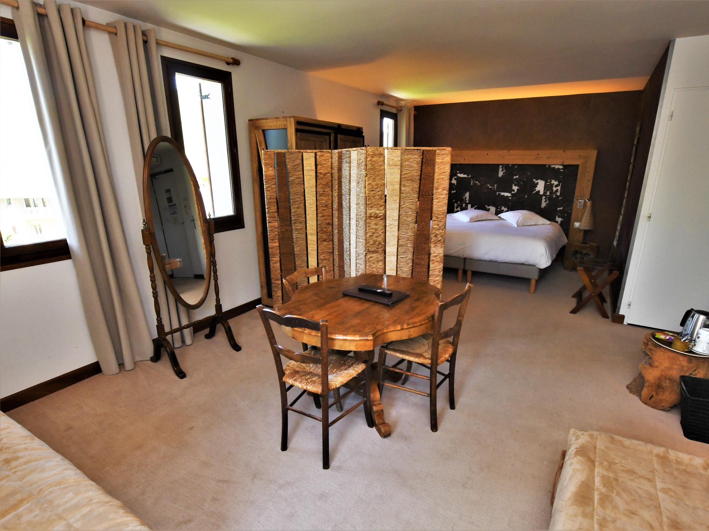 Logis Hôtel Auberge les Clarines