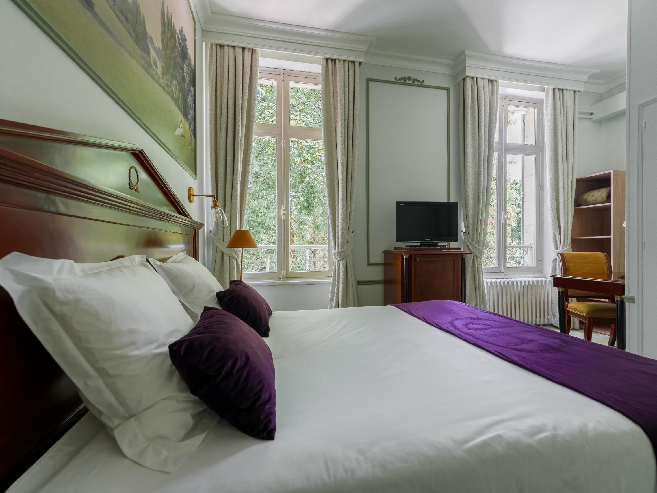 Logis Hôtel les Maréchaux