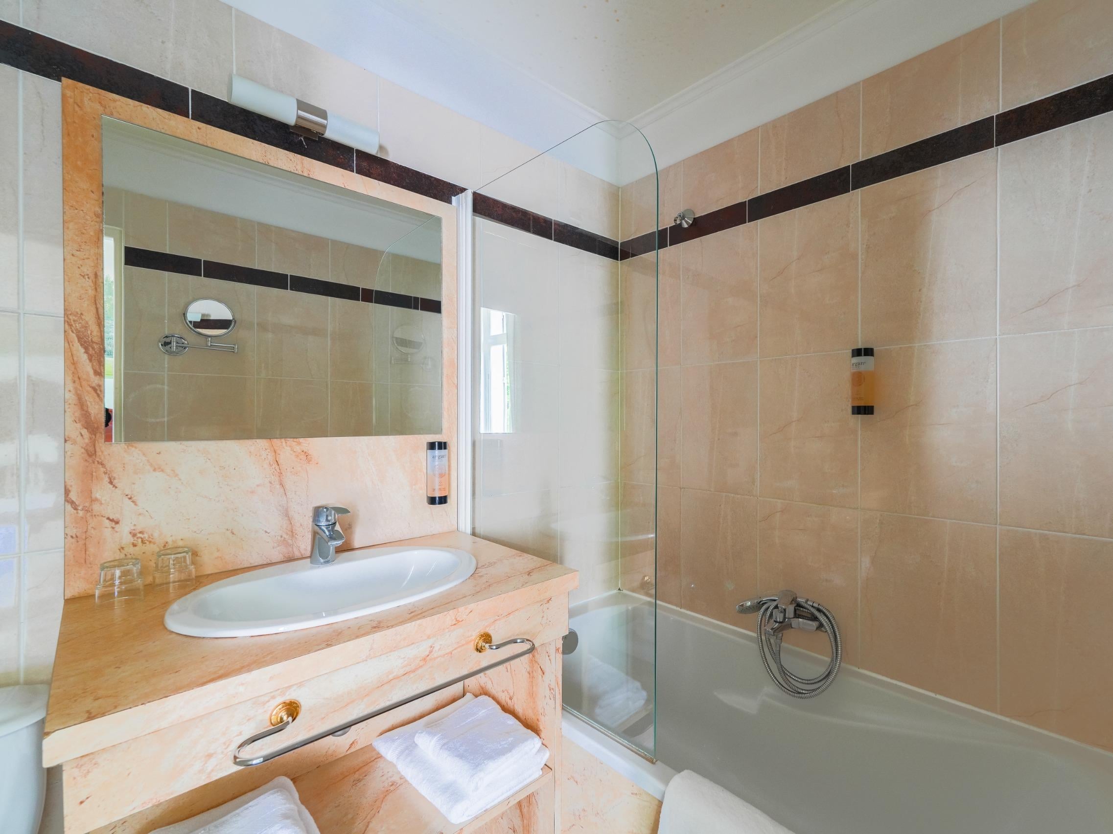 Logis Hôtel les Maréchaux