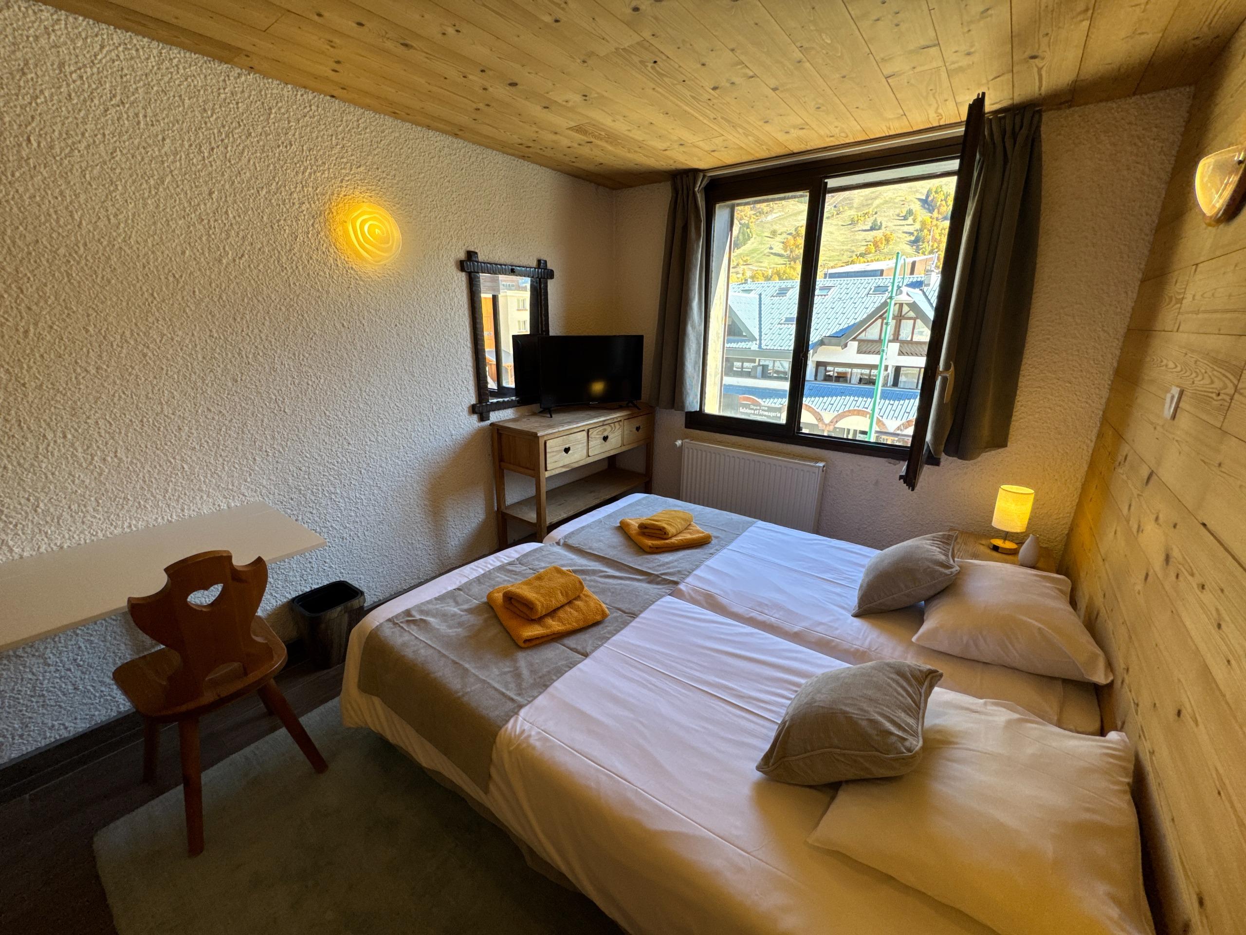 Logis Hôtel le Cairn