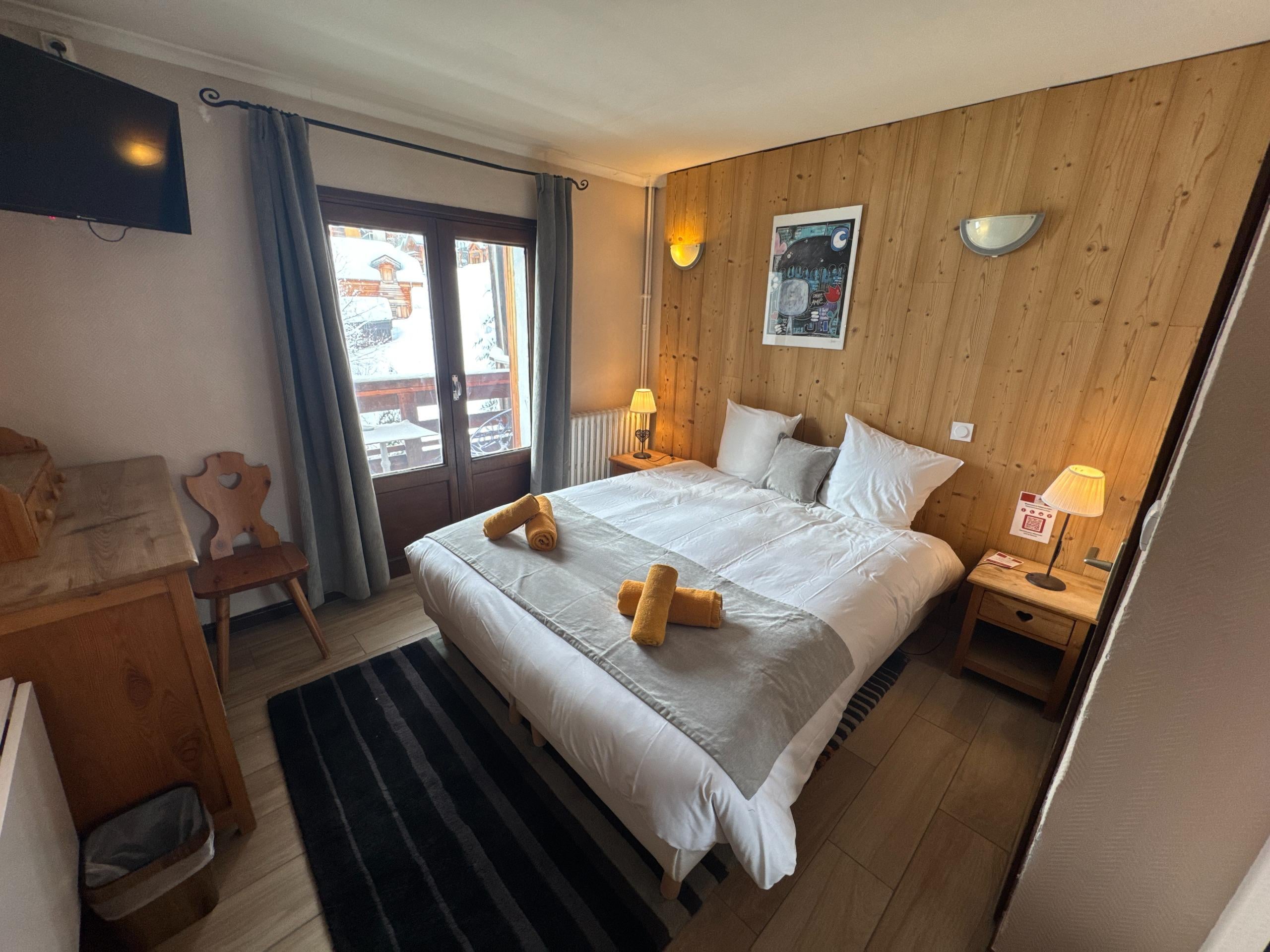 Logis Hôtel le Cairn