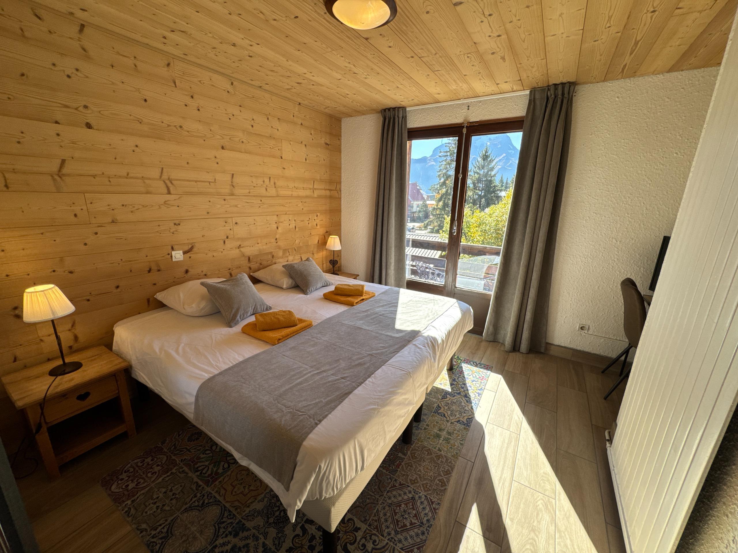 Logis Hôtel le Cairn