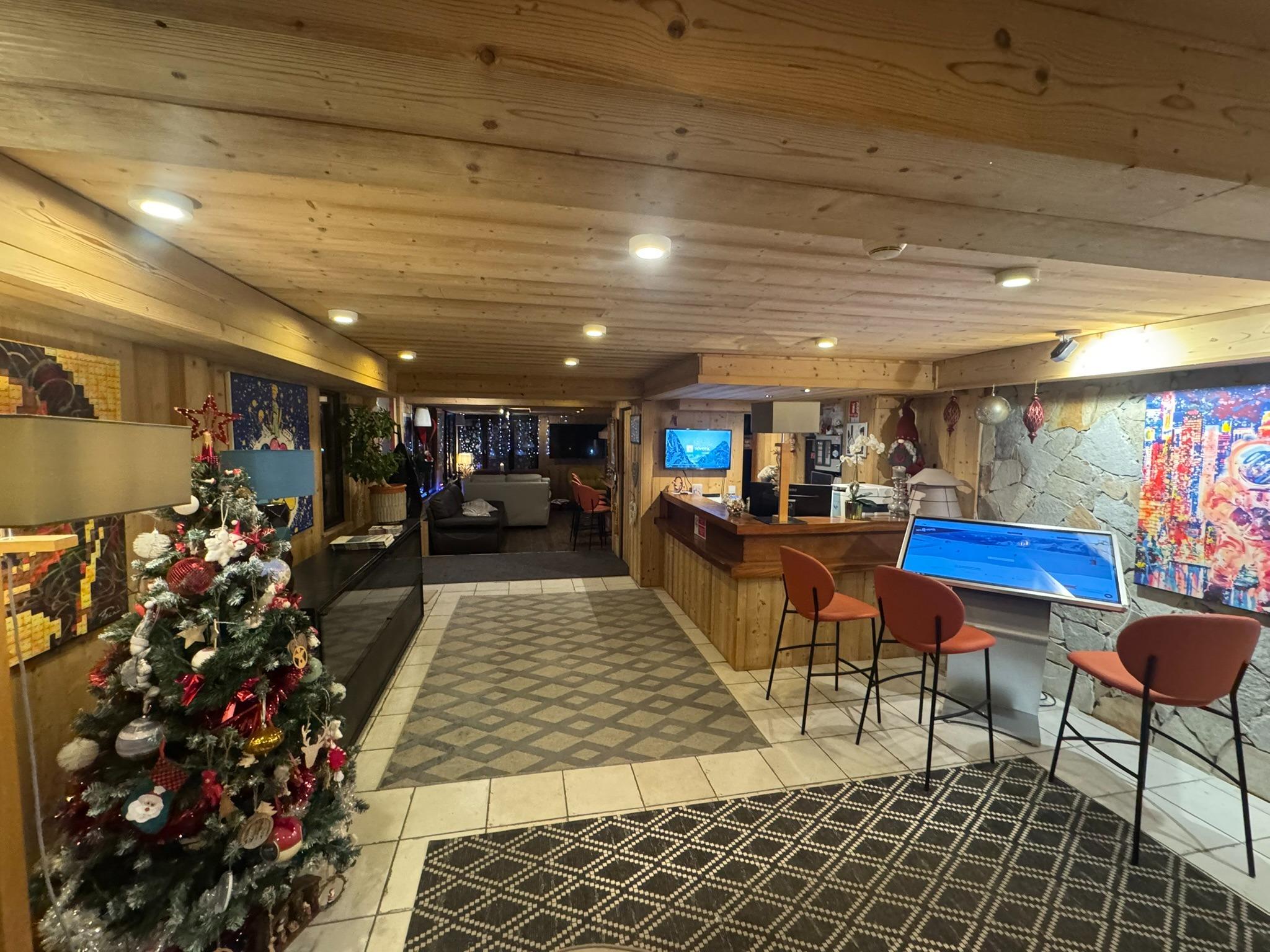 Logis Hôtel le Cairn
