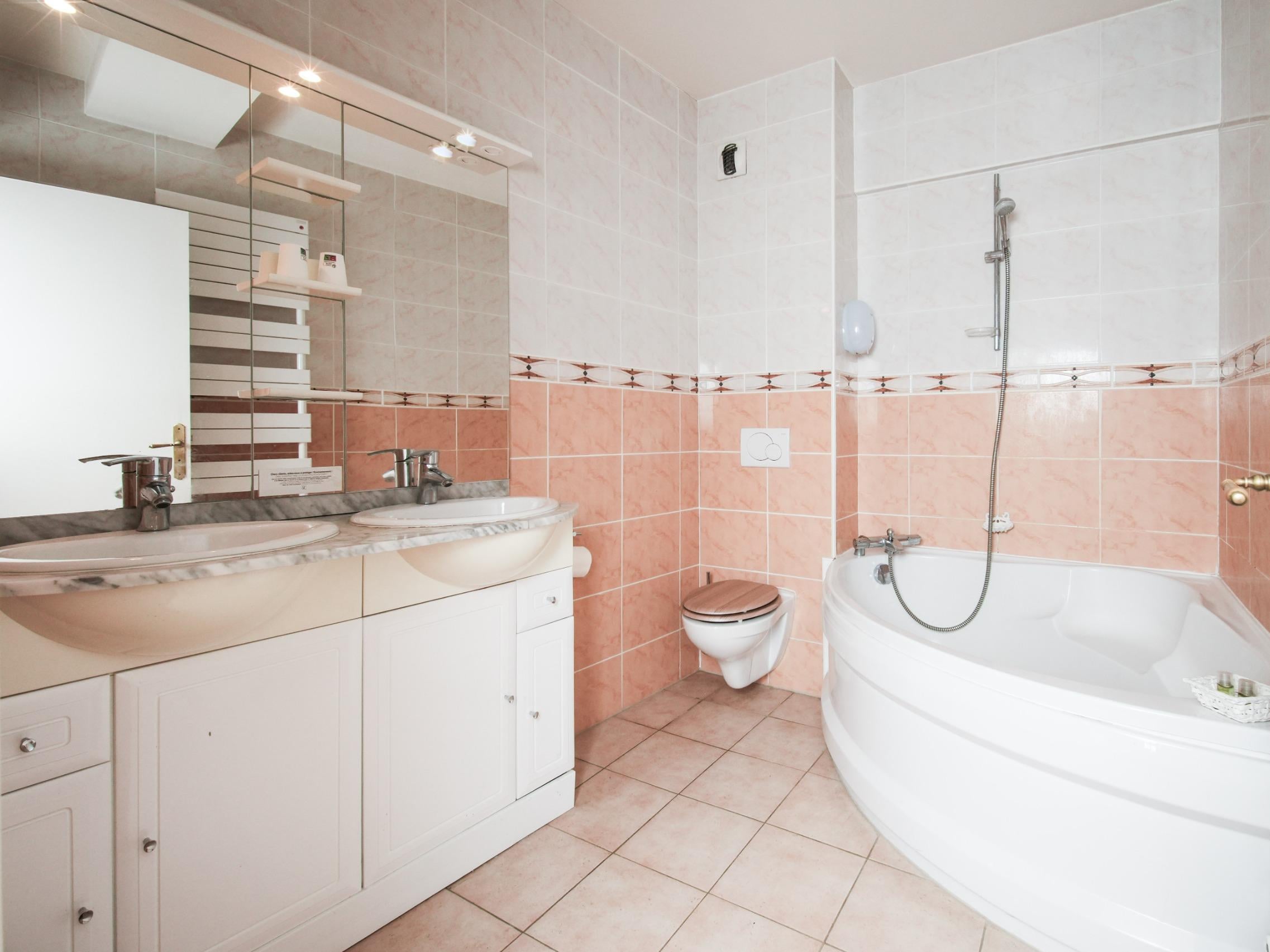 Logis Hôtel Lukaina